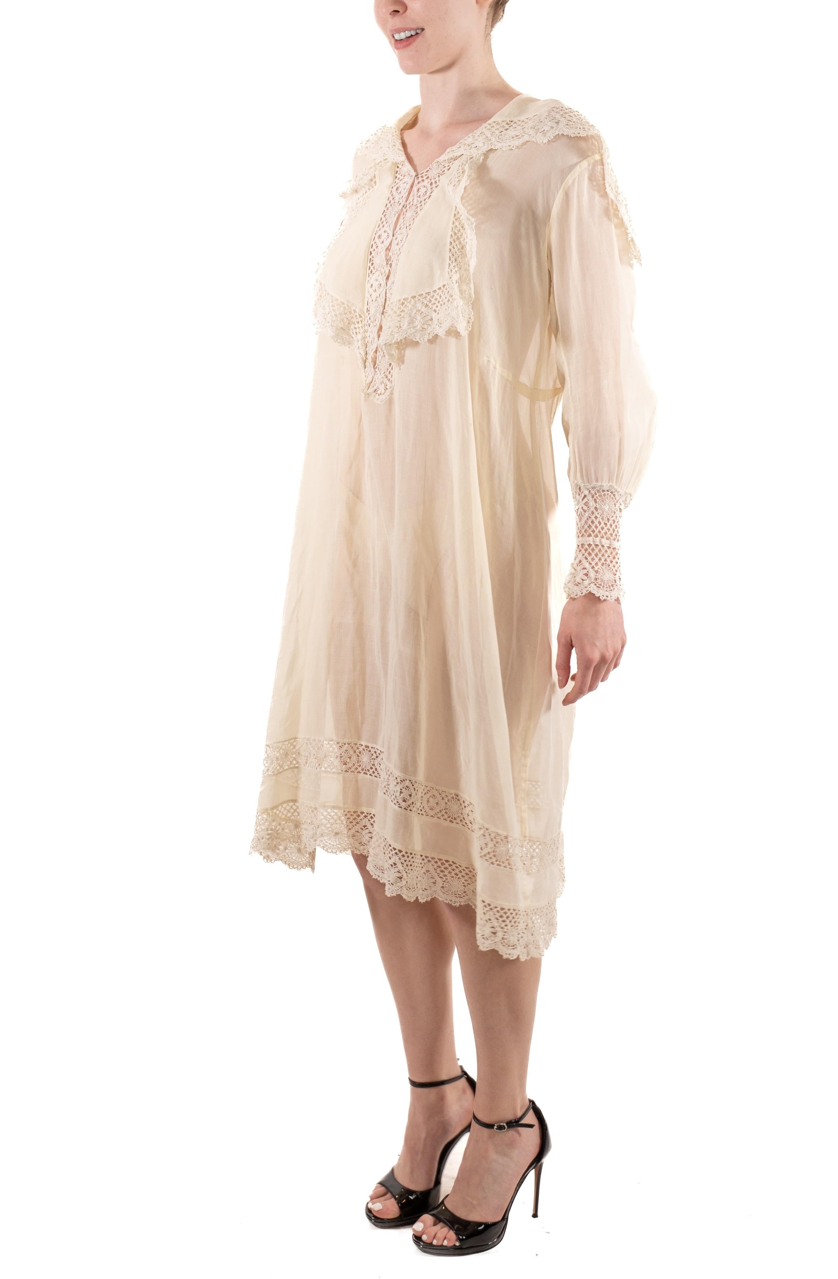 1920S Off White Sheer Organic Cotton & Lace Long Sleeve Tunic Dress For Sale 3
