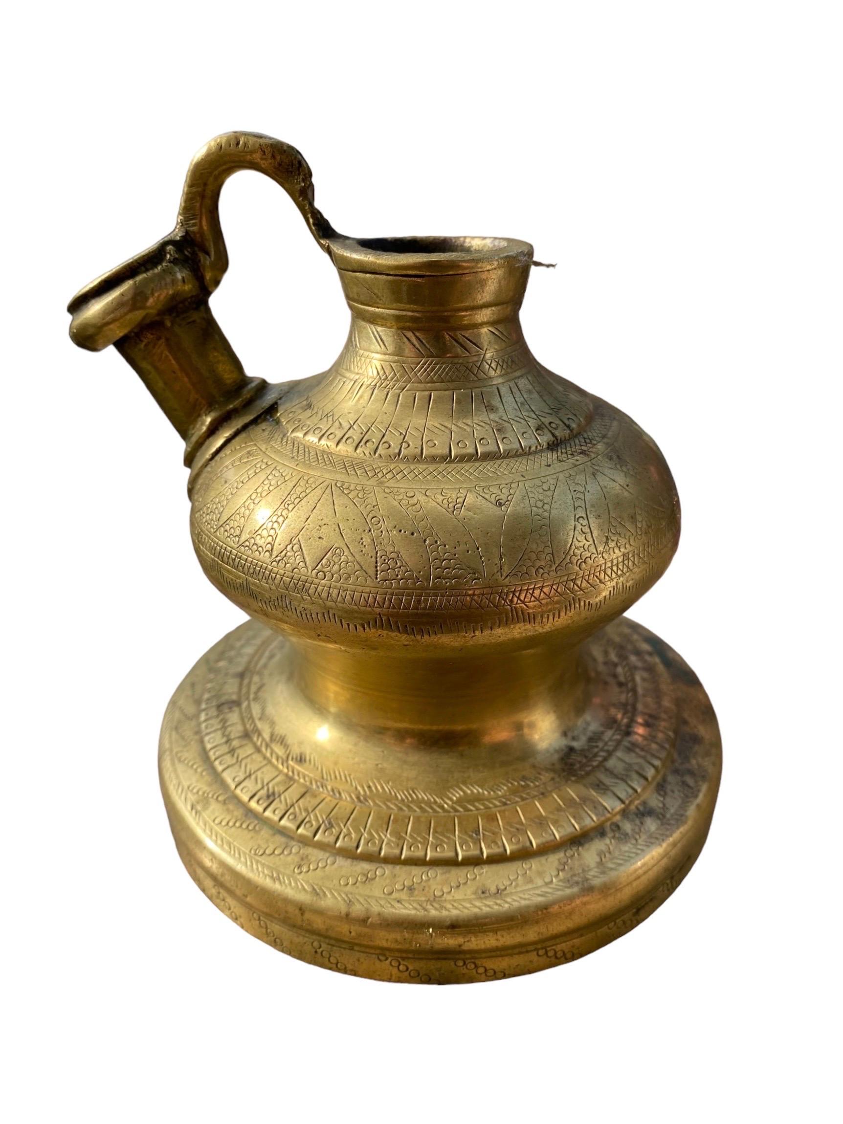 1920s Old Vintage Antique Unique Design Hand Engraved Beautiful Brass Hukka Pot For Sale 5
