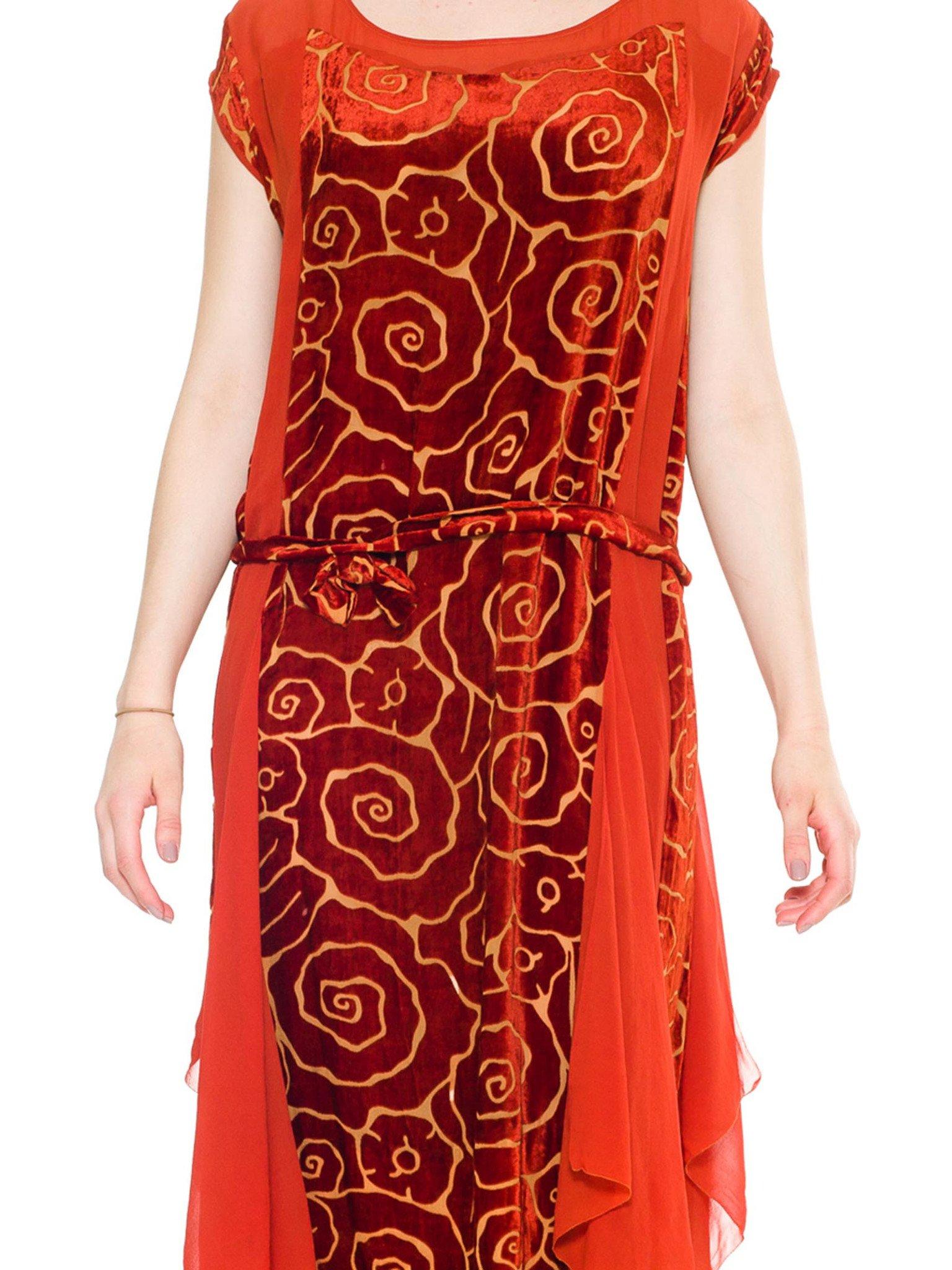 1920S Orange Floral Silk Burnout Velvet  & Chiffon Flounce Godet Dress In Excellent Condition For Sale In New York, NY