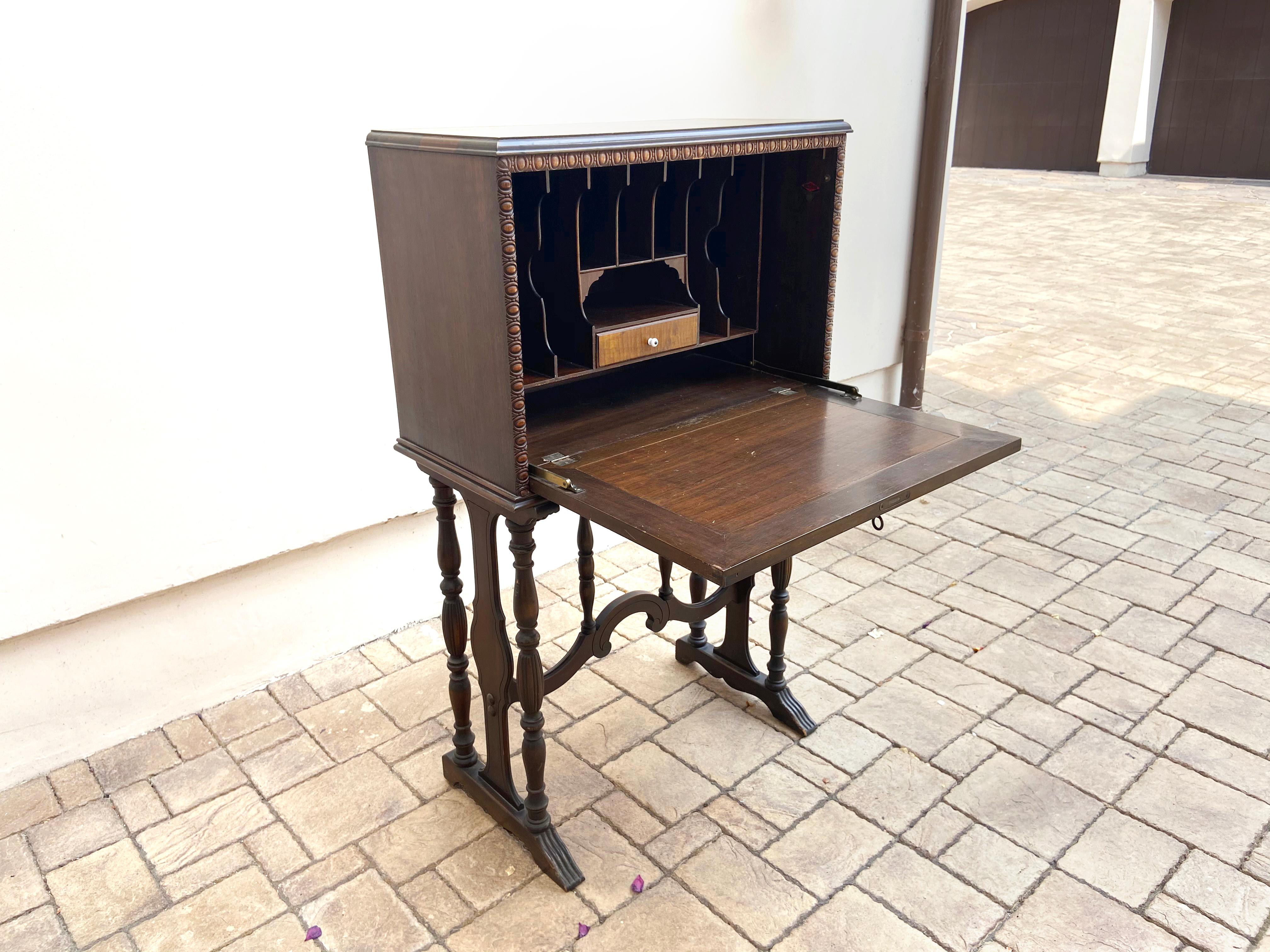1920s Chinoiserie Writing Desk by Rockford Furniture In Good Condition For Sale In Alhambra, CA