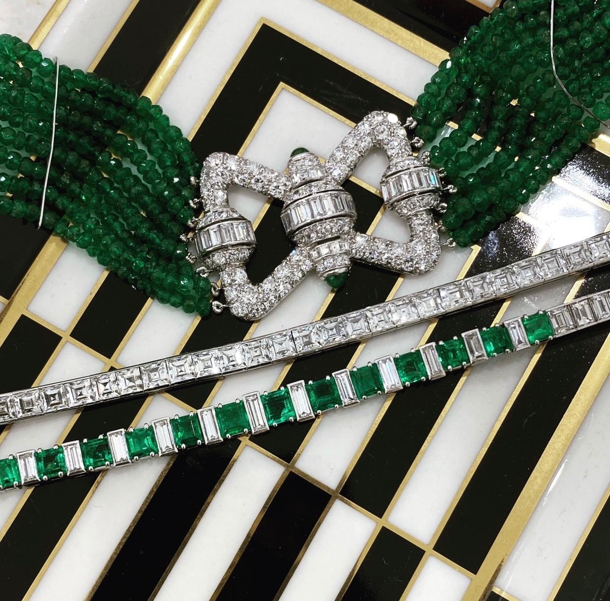 Women's or Men's 1920s Original Art Deco Emerald Diamond Important Line Bracelet