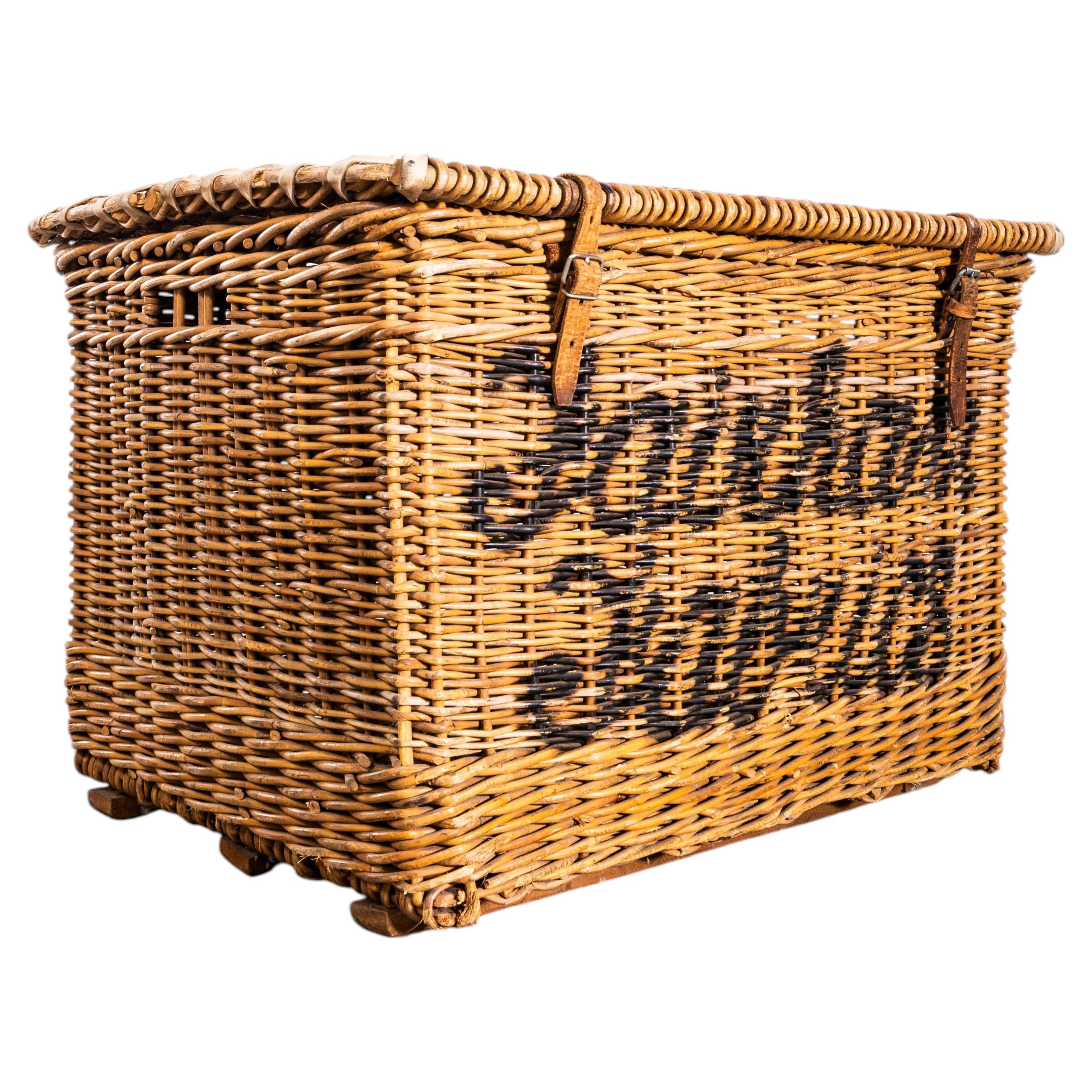 What can I do with old wicker baskets?