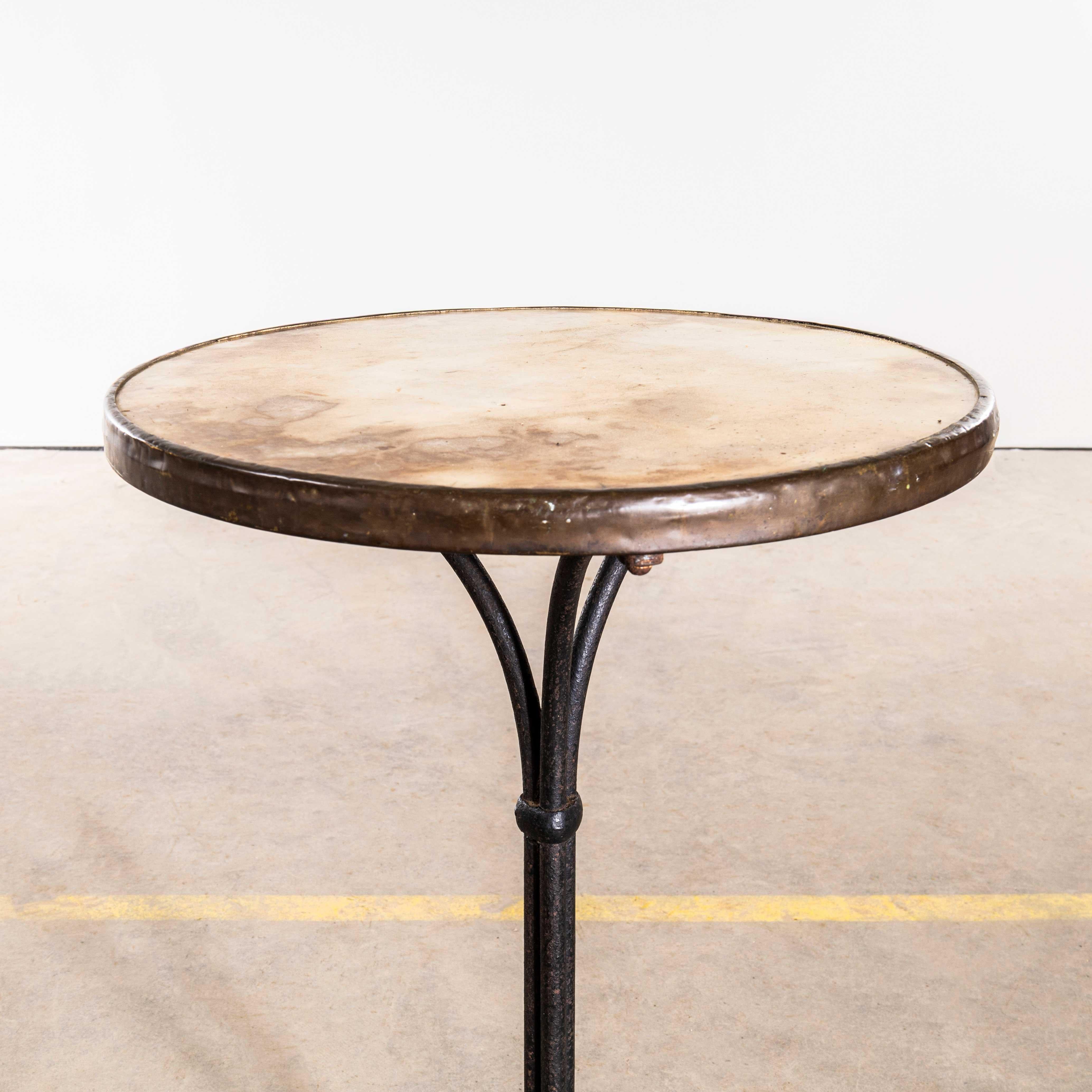 Table de bistrot en fonte d'origine française des années 1920 en vente 4