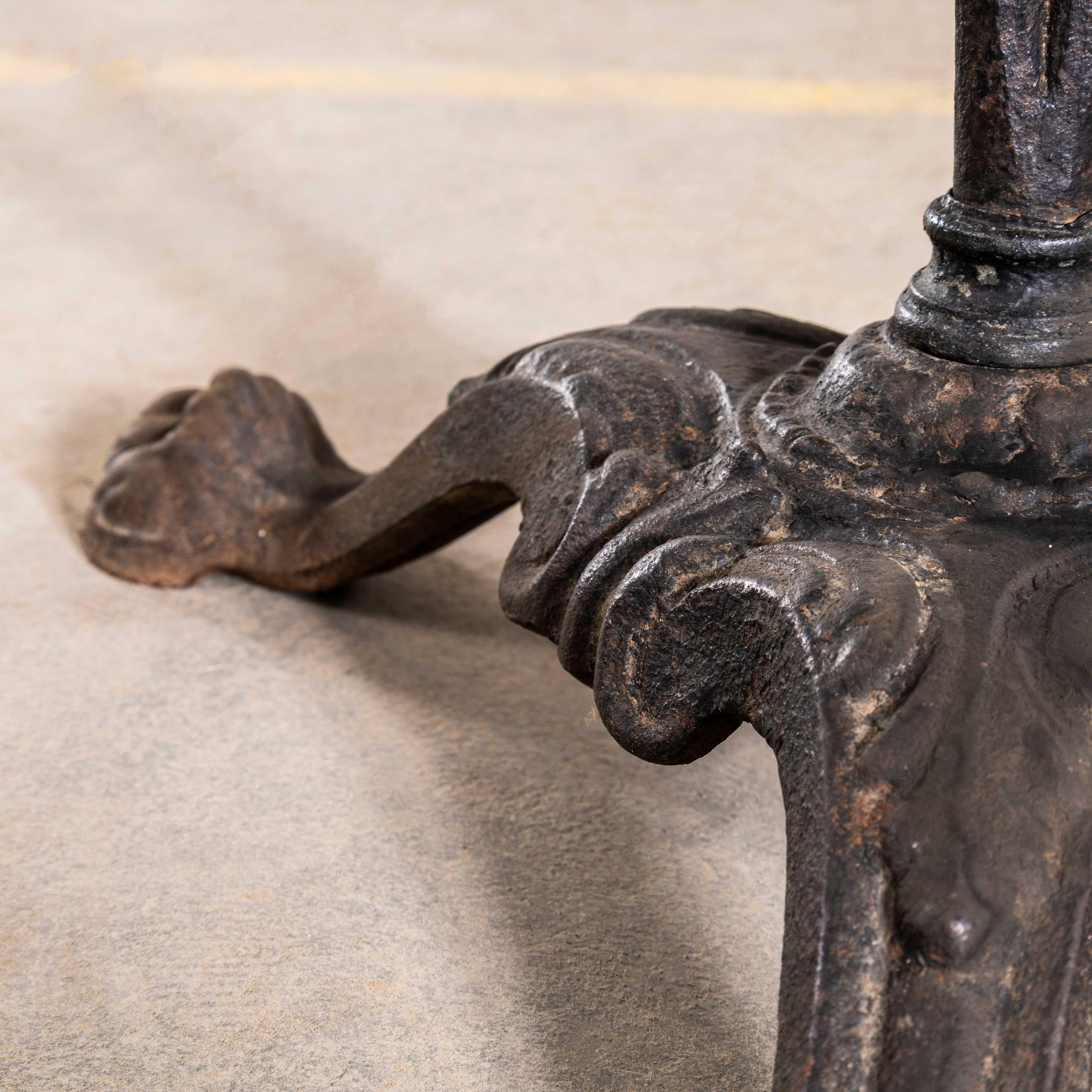 Laiton Table de bistrot en fonte d'origine française des années 1920 en vente