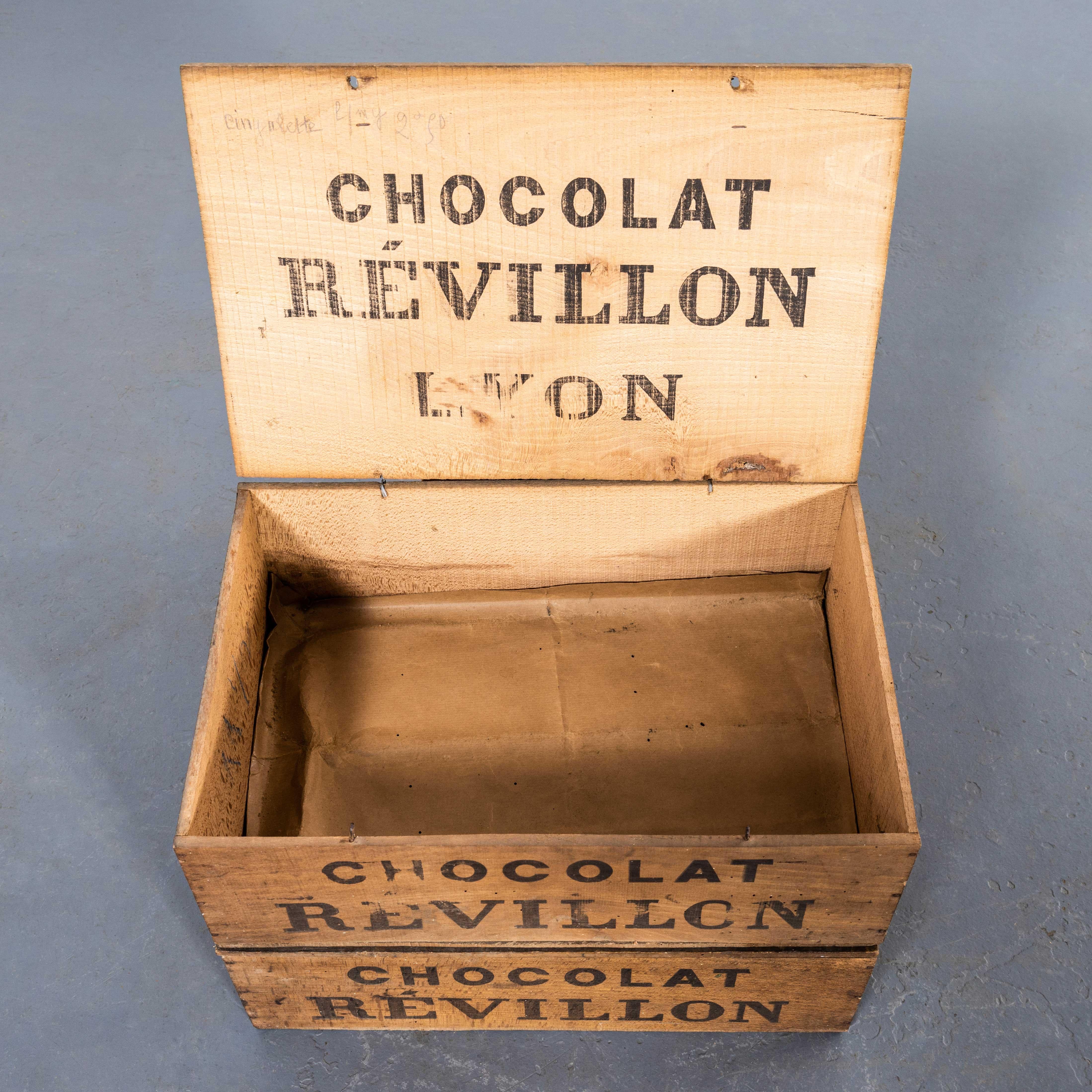 1920's Original Revillon Chocolate Shipping Box - Single Box In Good Condition In Hook, Hampshire