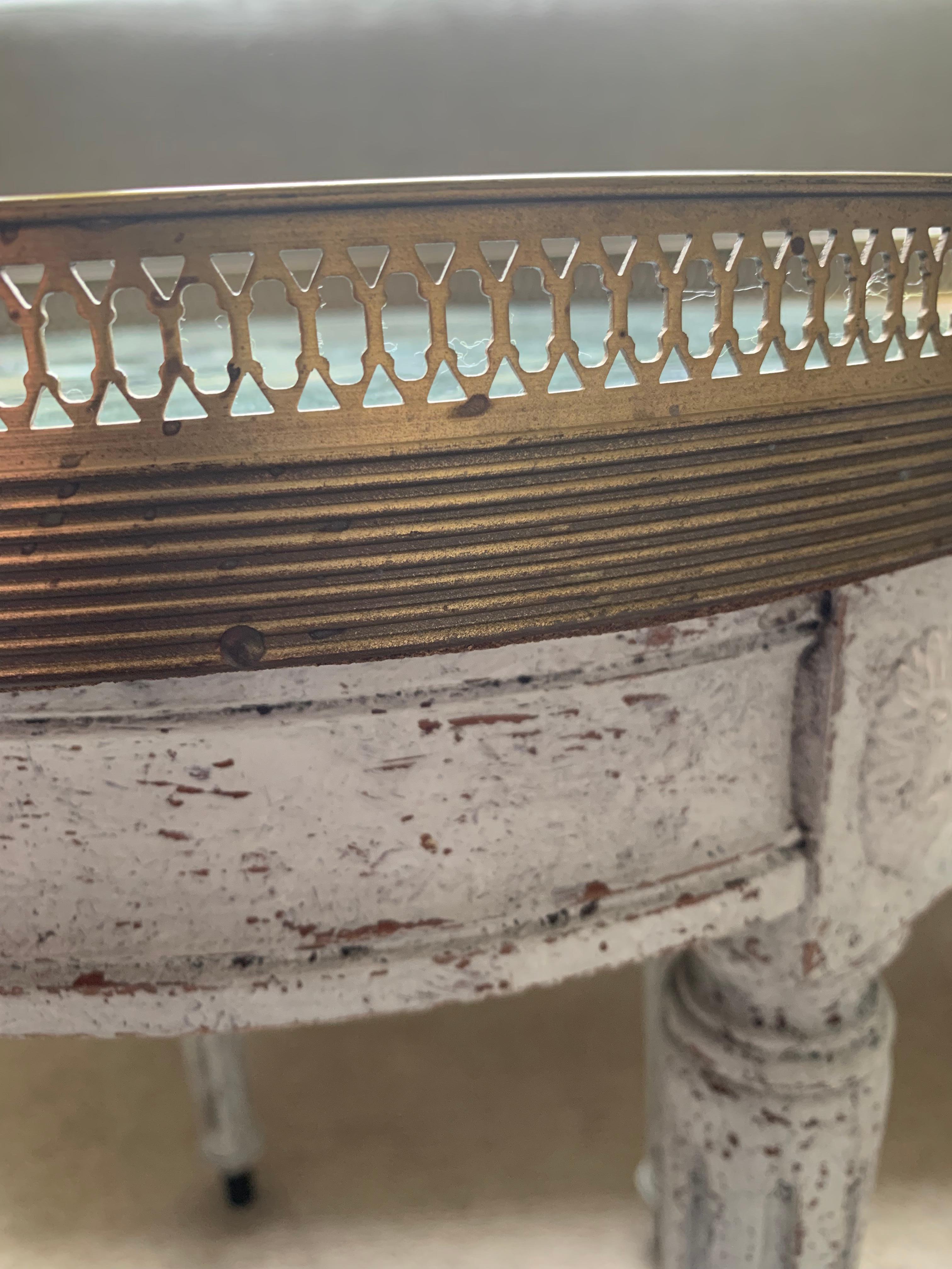 1920s pair of Danish marble & brass gallery painted tables In Good Condition For Sale In London, GB
