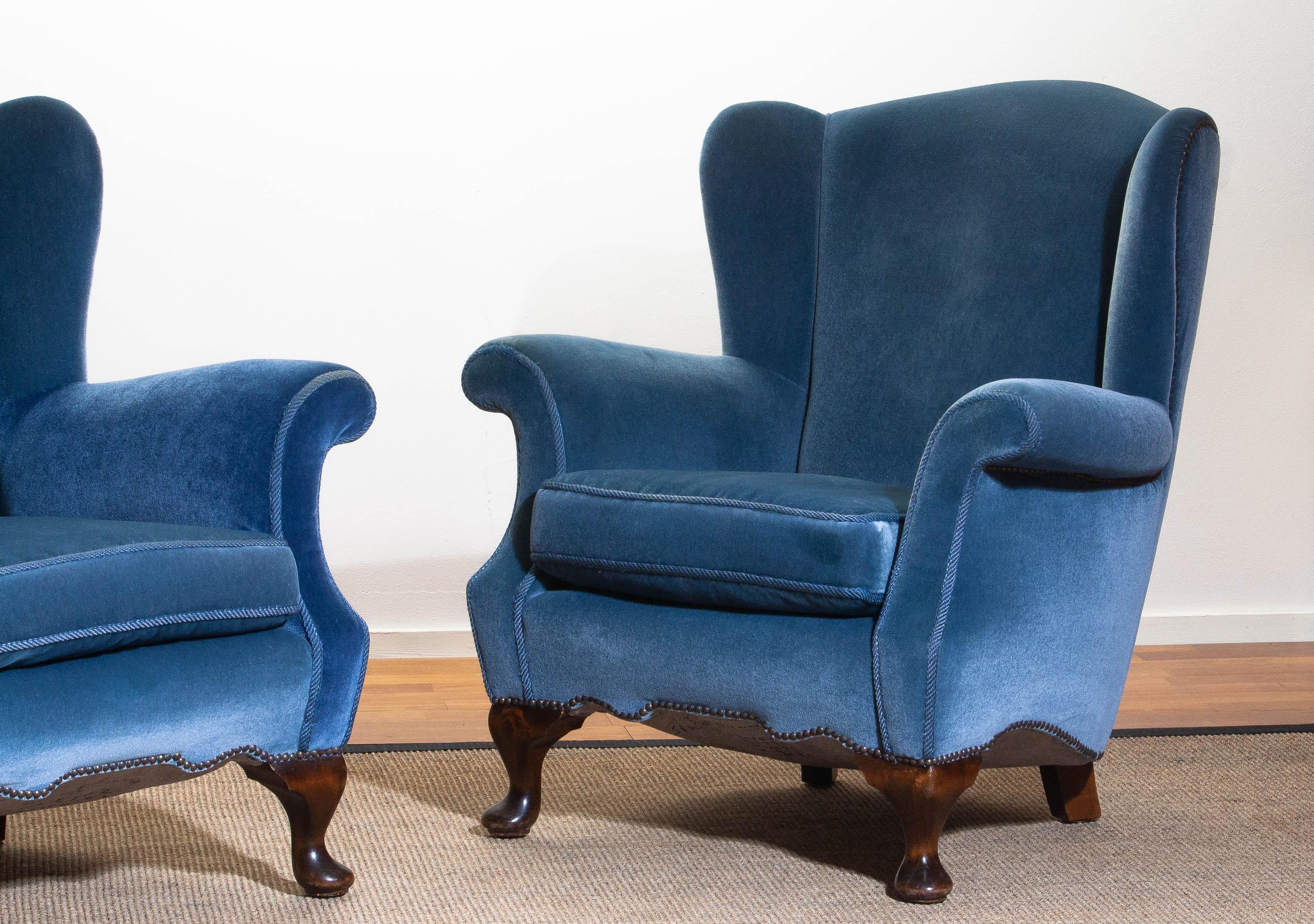 Early 20th Century 1920s, Pair of Romantic Swedish Blue Velvet Wingback Club / Lounge Chairs