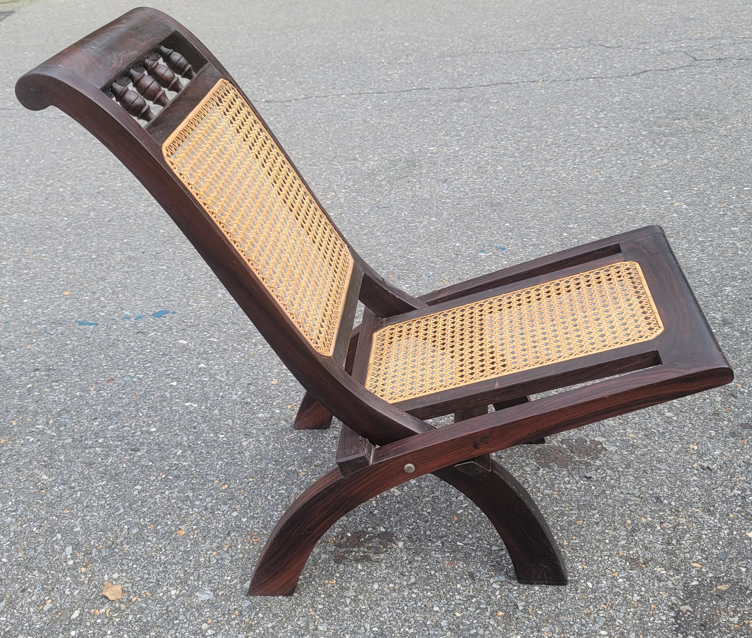1920s Pair of Rosewood Cane Seat Folding Lounge Chairs For Sale 5