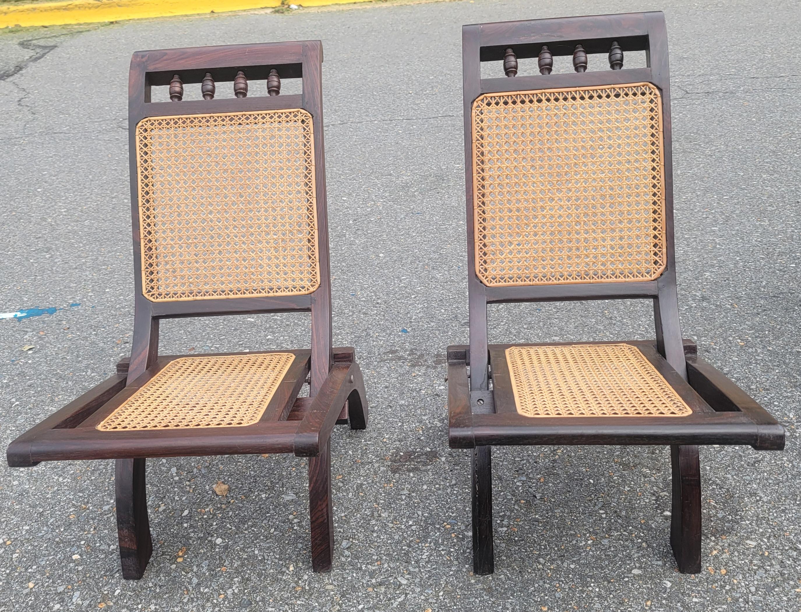 1920s Pair of Rosewood Cane Seat Folding Lounge Chairs For Sale 8