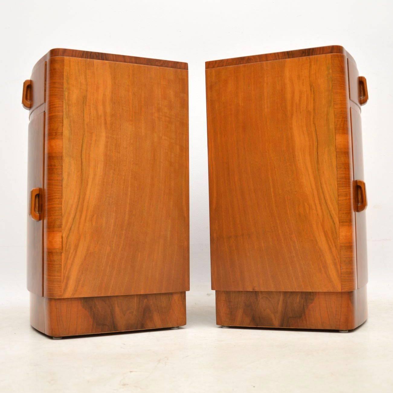 1920s Pair of Walnut Art Deco Bedside Cabinets 2
