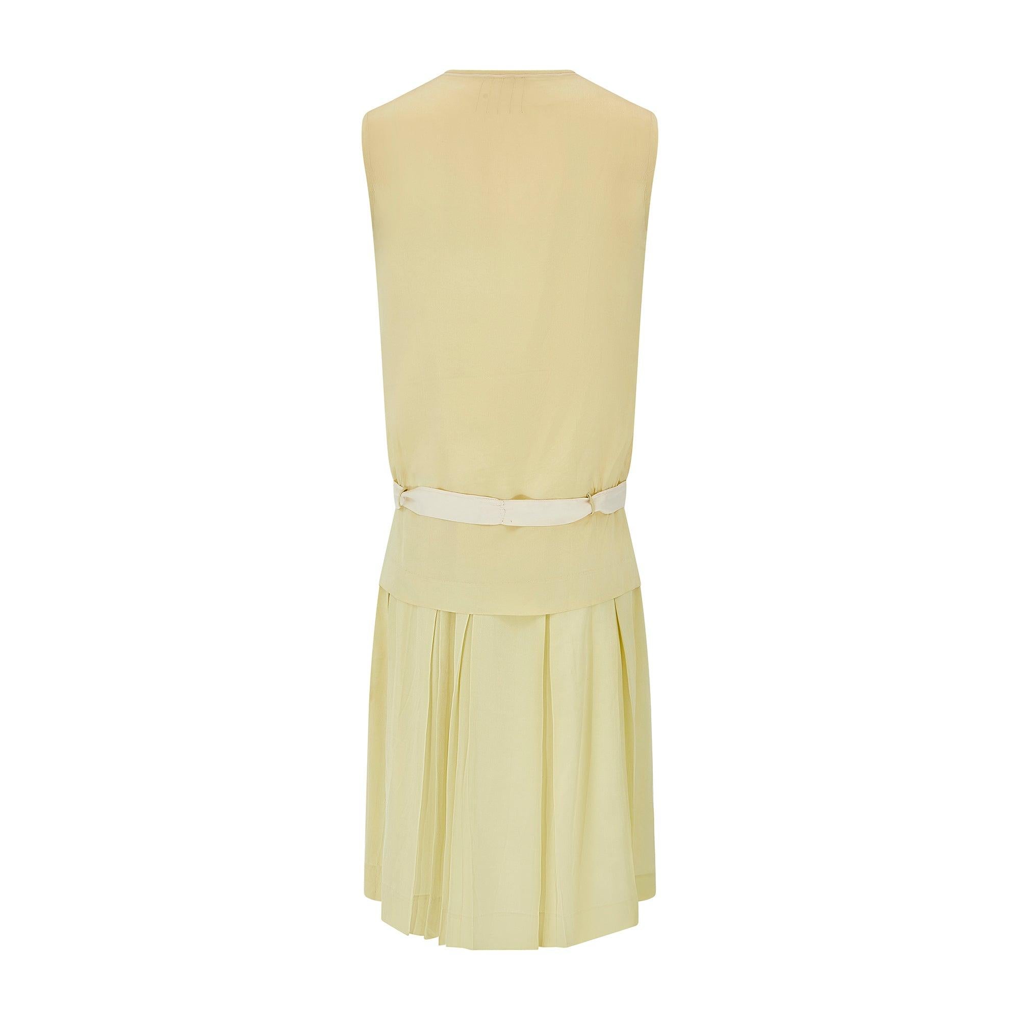 White 1920s Pale Chartreuse Green and Cream Silk Dress For Sale