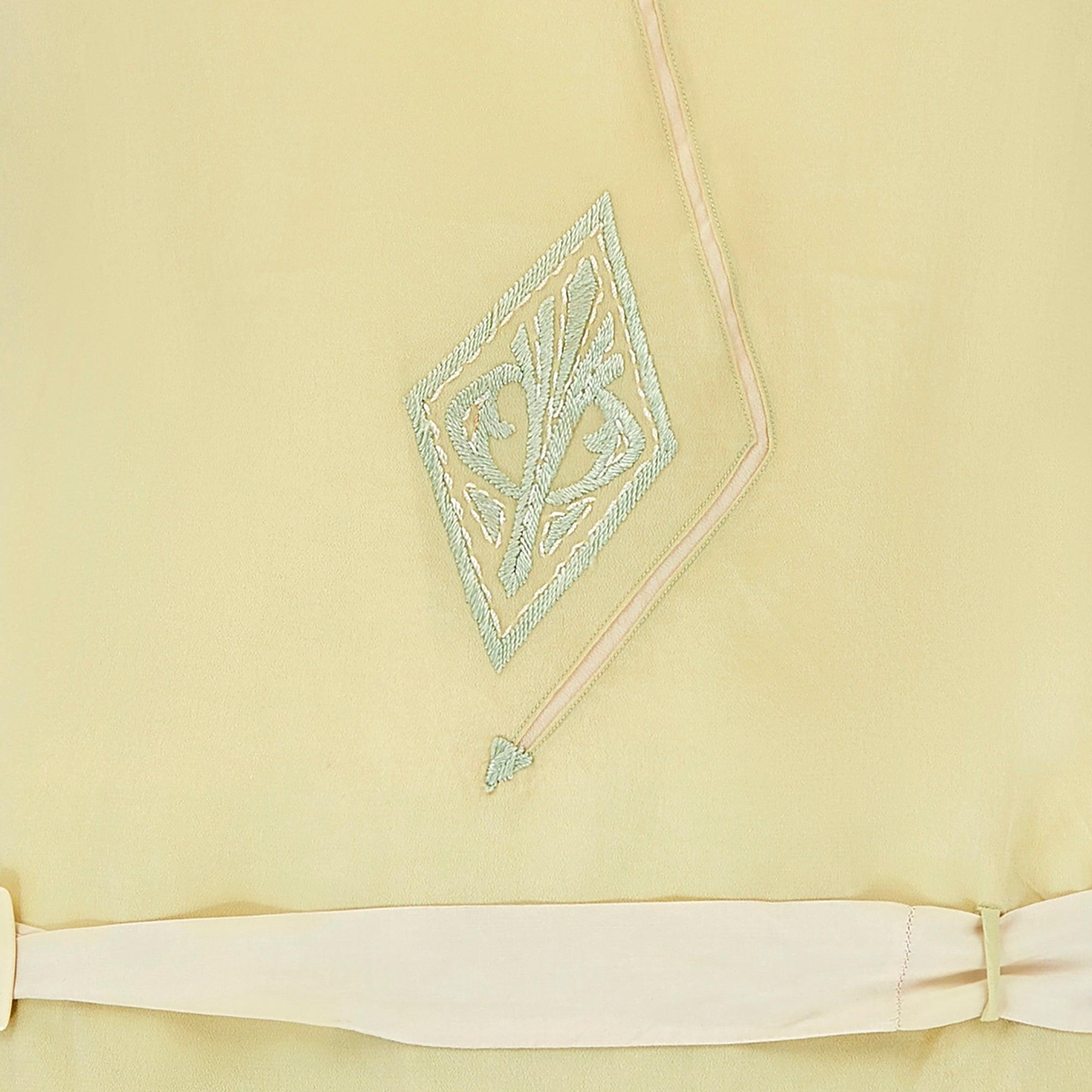 1920s Pale Chartreuse Green and Cream Silk Dress In Excellent Condition For Sale In London, GB