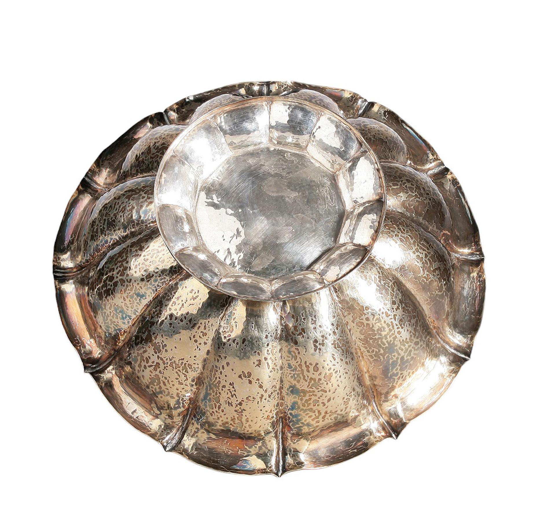 Cuenco de metal veteado de 1910 de Dagobert Peche para Wiener Werkstätte, Austria principios del siglo XX en venta