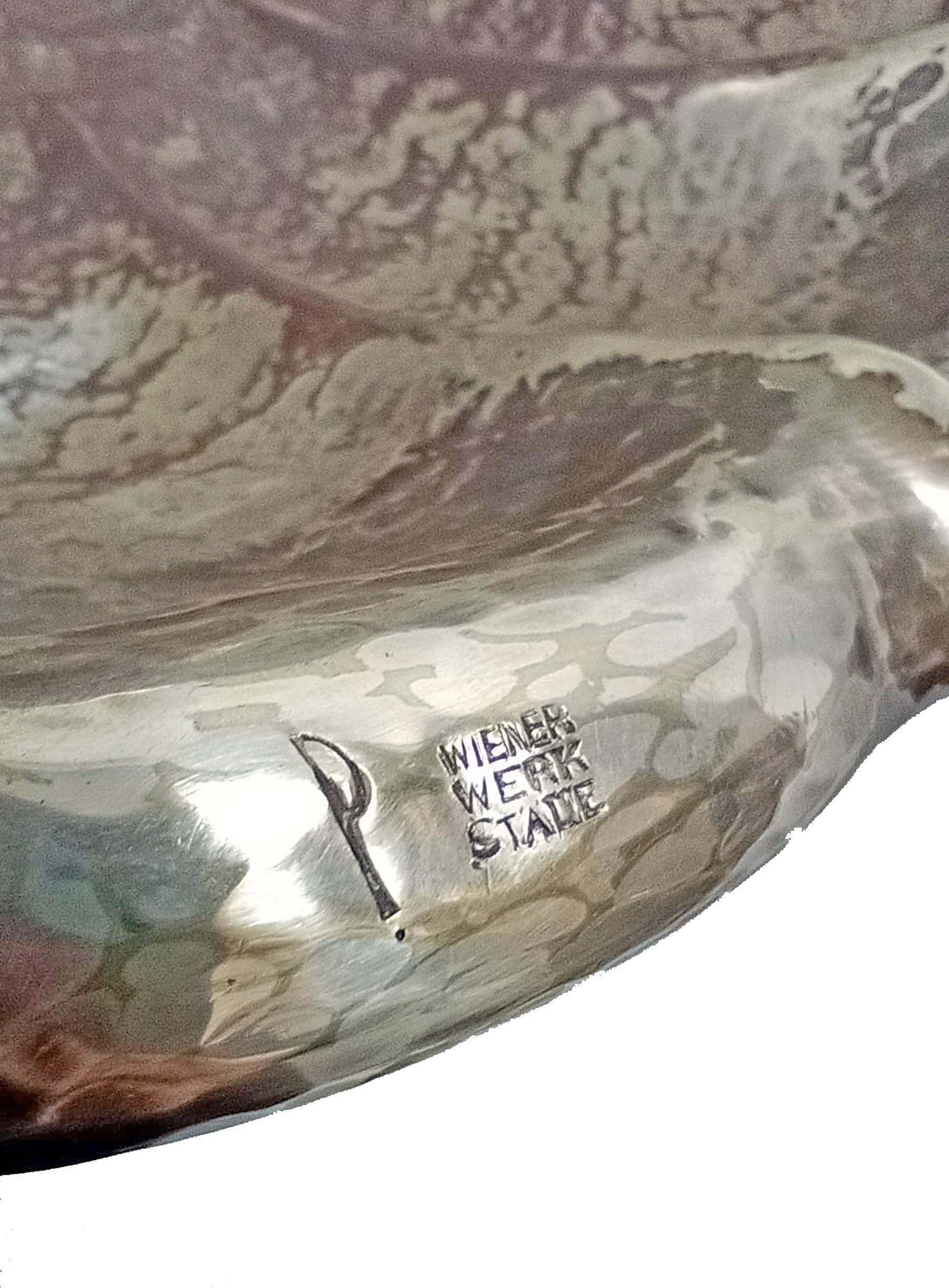 Cuenco de metal veteado de 1910 de Dagobert Peche para Wiener Werkstätte, Austria Metal en venta