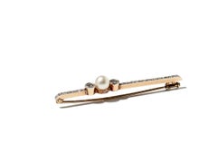 1920s Pearl Diamond Gold Platinum Brooch