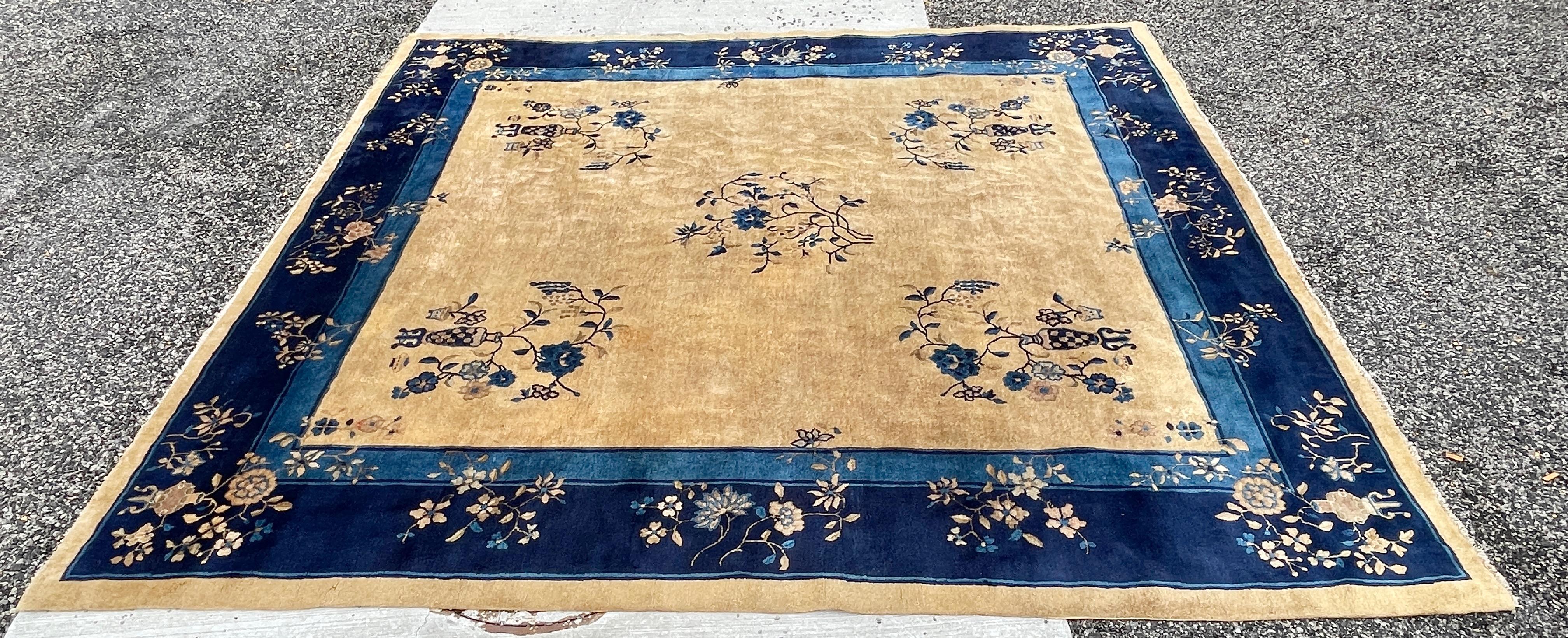 1920's Peking Chinese Art Deco Rug 9' x 10' In Fair Condition For Sale In Hanover, MA