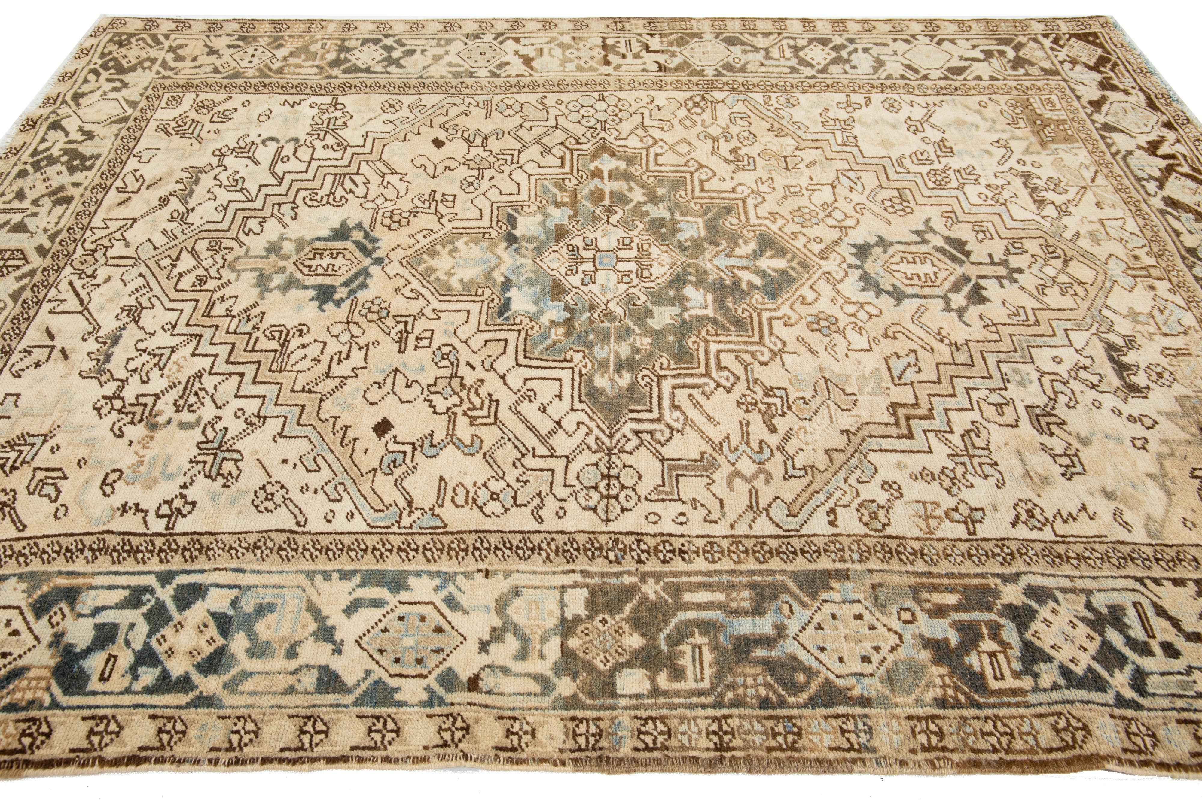 1920s Persian Antique Wool Rug In Beige with Medallion Design  For Sale 3