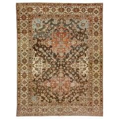 Tapis persan Bakhtiari des années 1920 avec motif floral multicolore