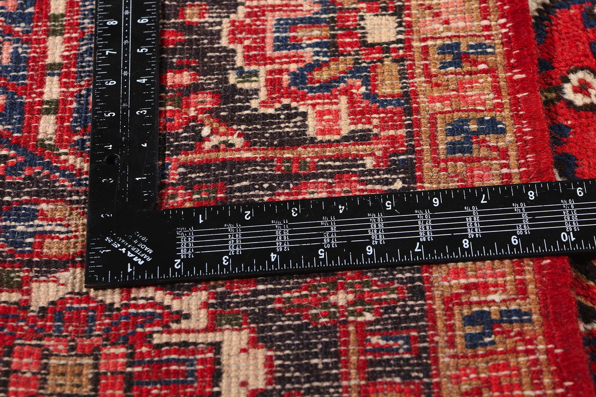 Tappeto persiano Heriz del 1920 con stile tradizionale In condizioni buone in vendita a Dallas, TX
