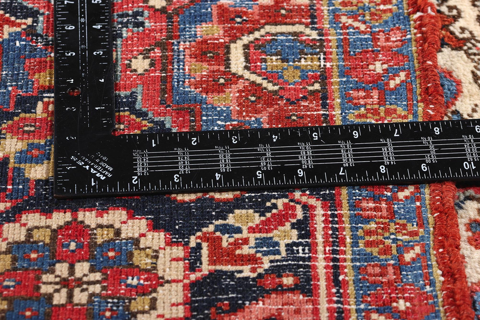 Alfombra persa Heriz de 1920 de estilo tradicional Lana en venta