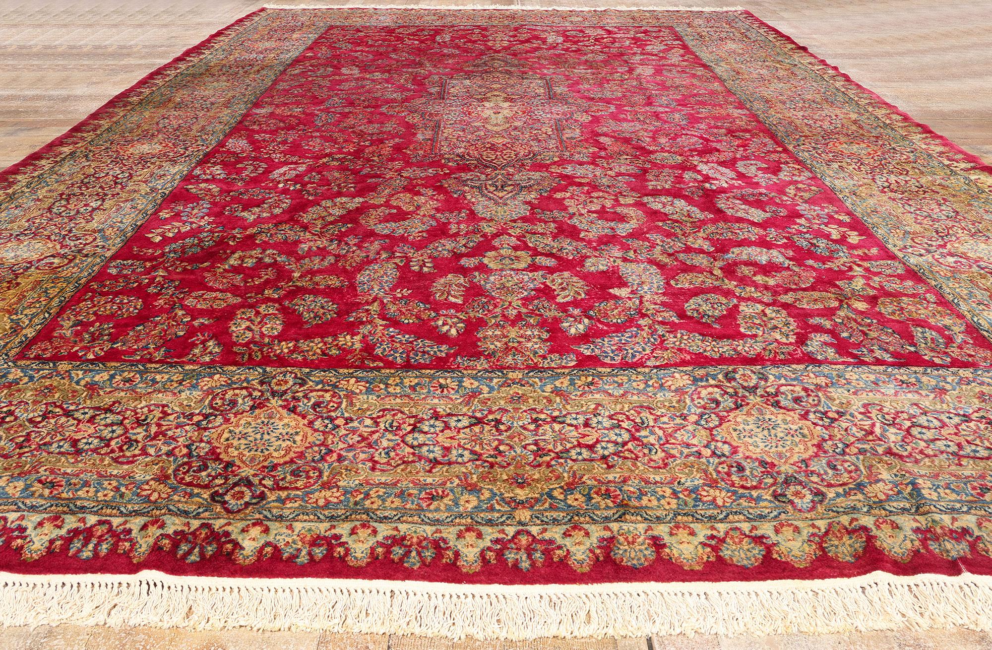 Persischer Kerman-Teppich aus den 1920er Jahren im traditionellen Stil im Angebot 3