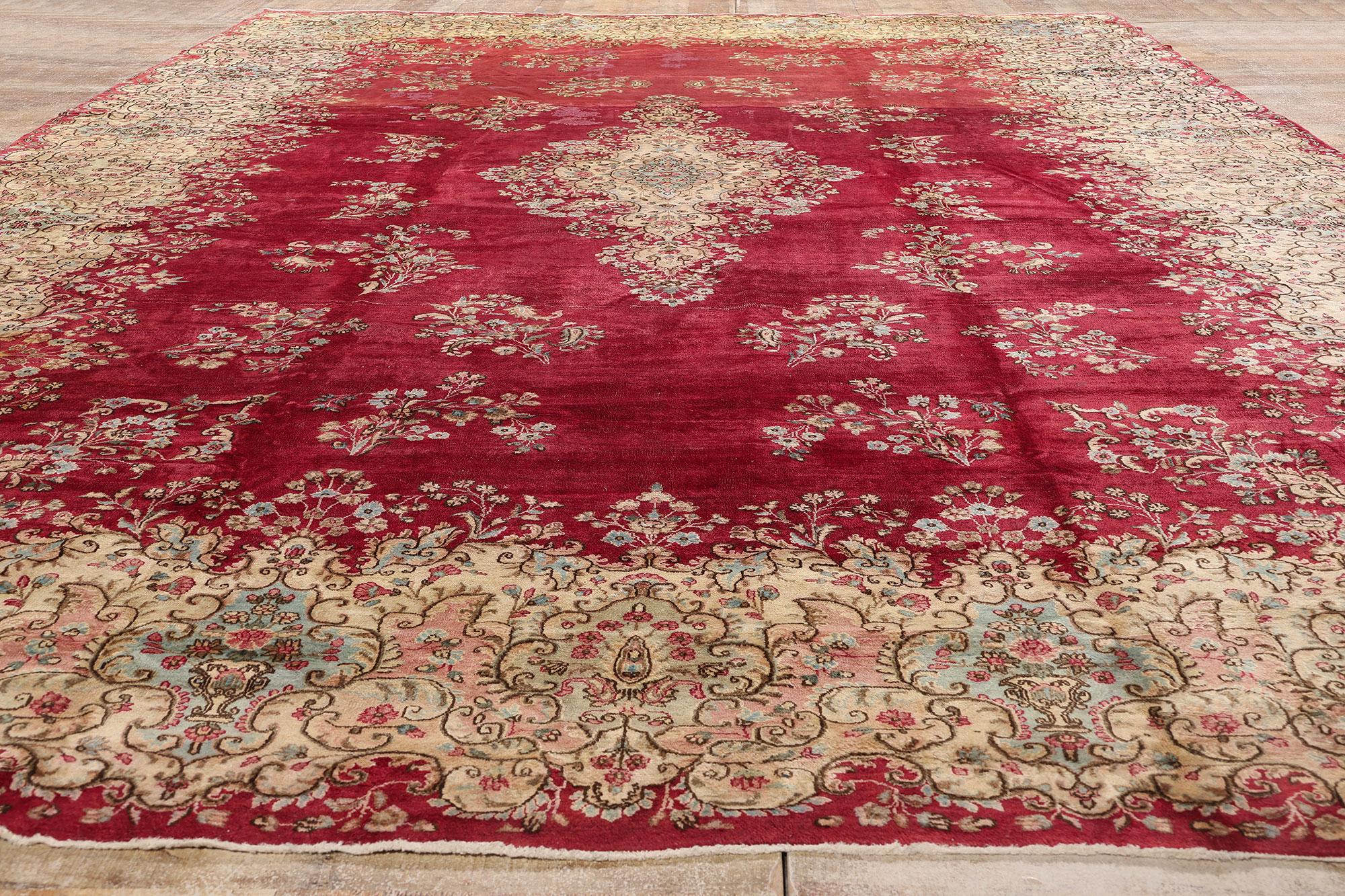 1920's Persian Kerman Carpet with Traditional Style For Sale 1