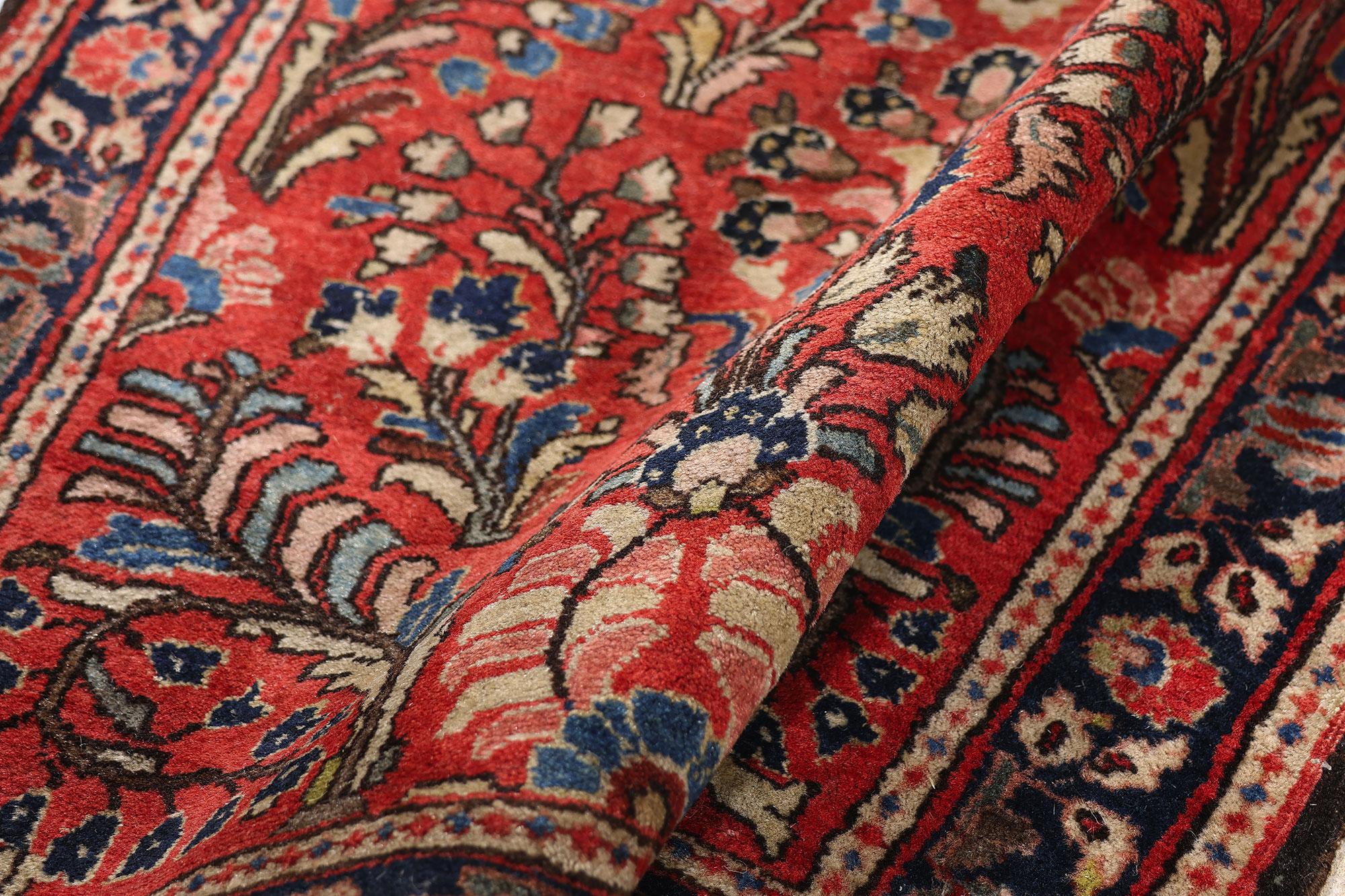 1920's Persian Sarouk Carpet with Modern Style For Sale 4