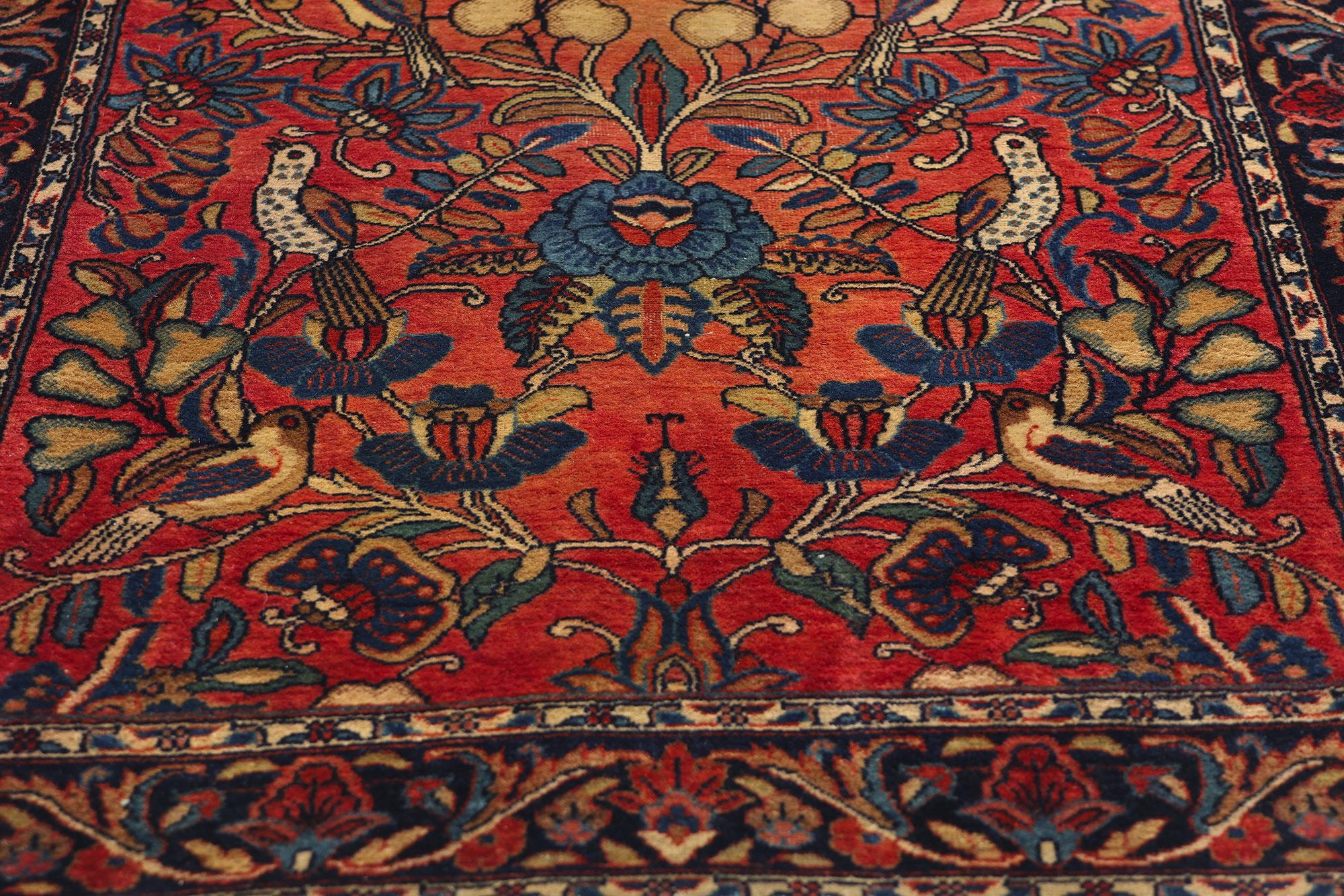 Wool 1920's Persian Sarouk Carpet with Traditional Style For Sale