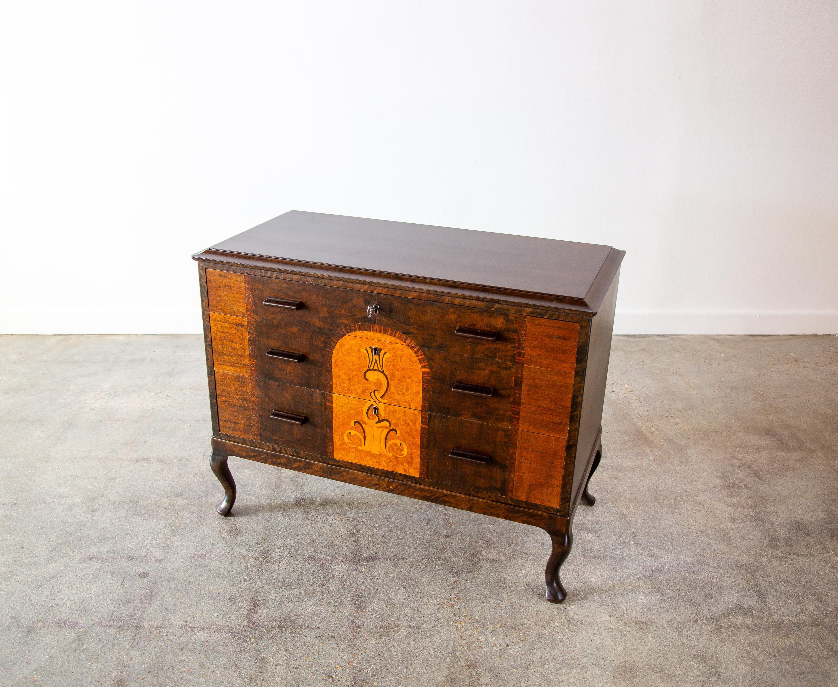 Mid-Century Modern 1920s Petite 3 Drawer Inlaid Swedish cabinet with key Carl Malmsten For Sale