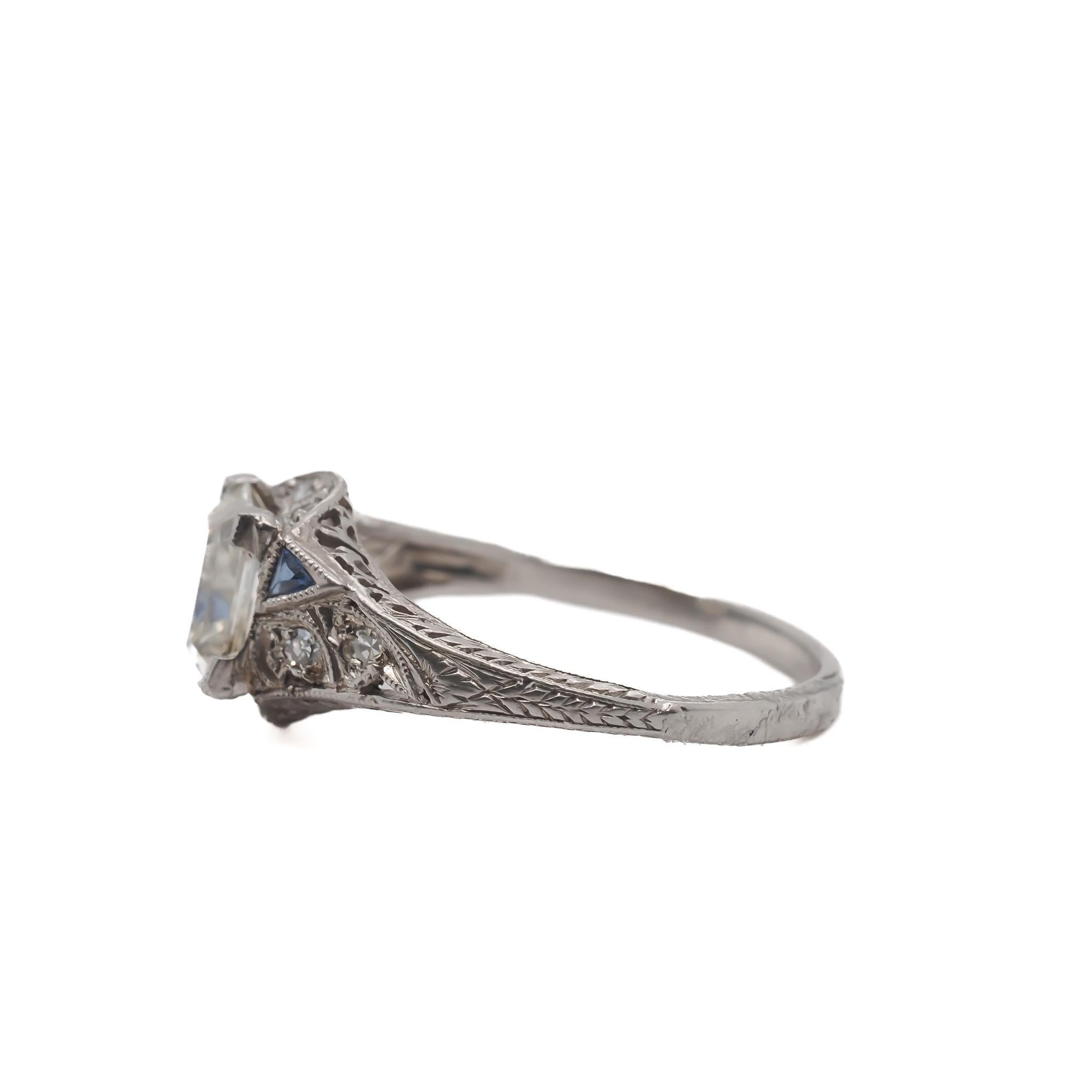 Taille émeraude Bague de fiançailles Art déco des années 1920 en platine avec diamants taille en escalier - VEG#32 en vente