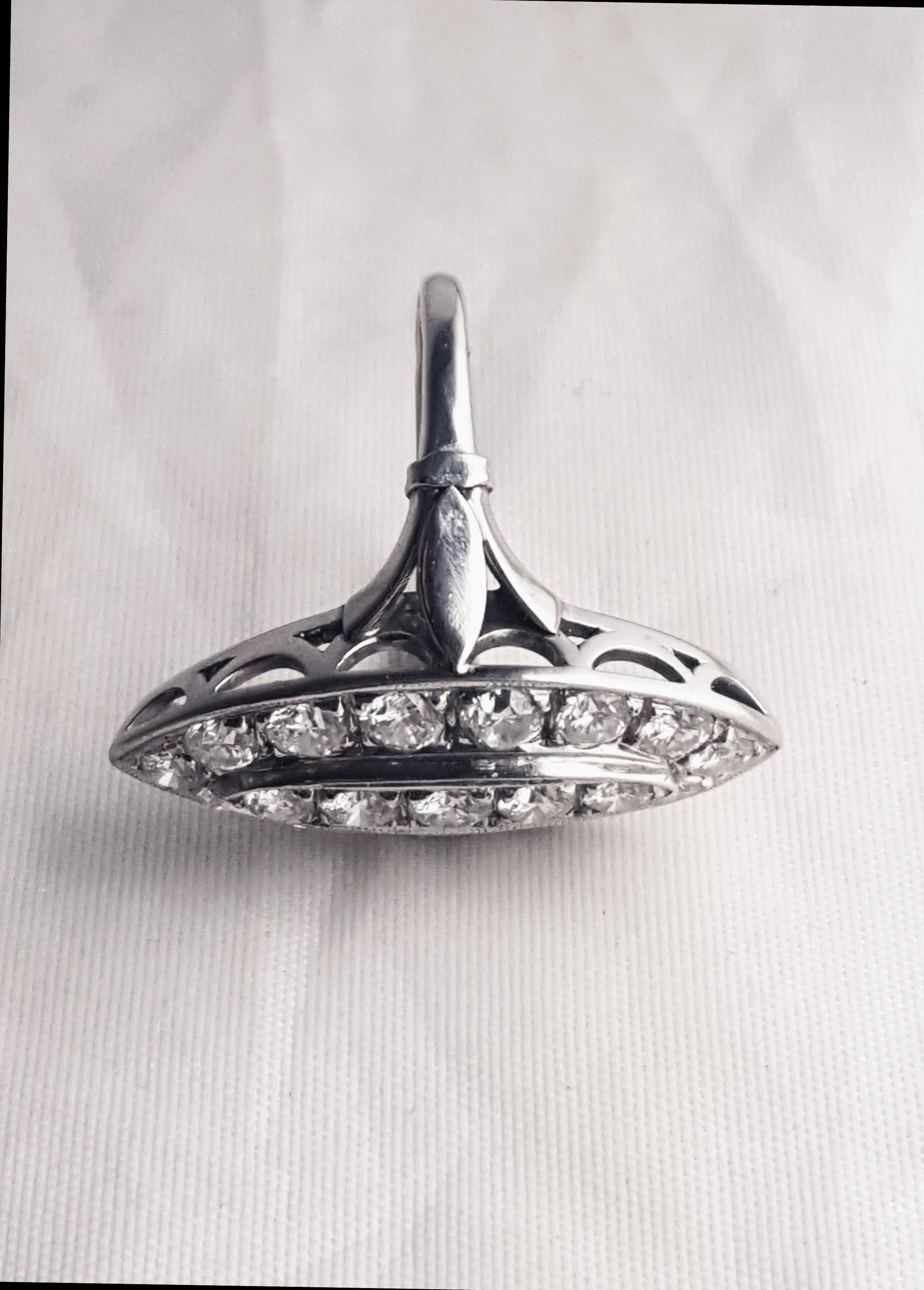 1920s Platinum Art Deco Diamond Ring For Sale 1