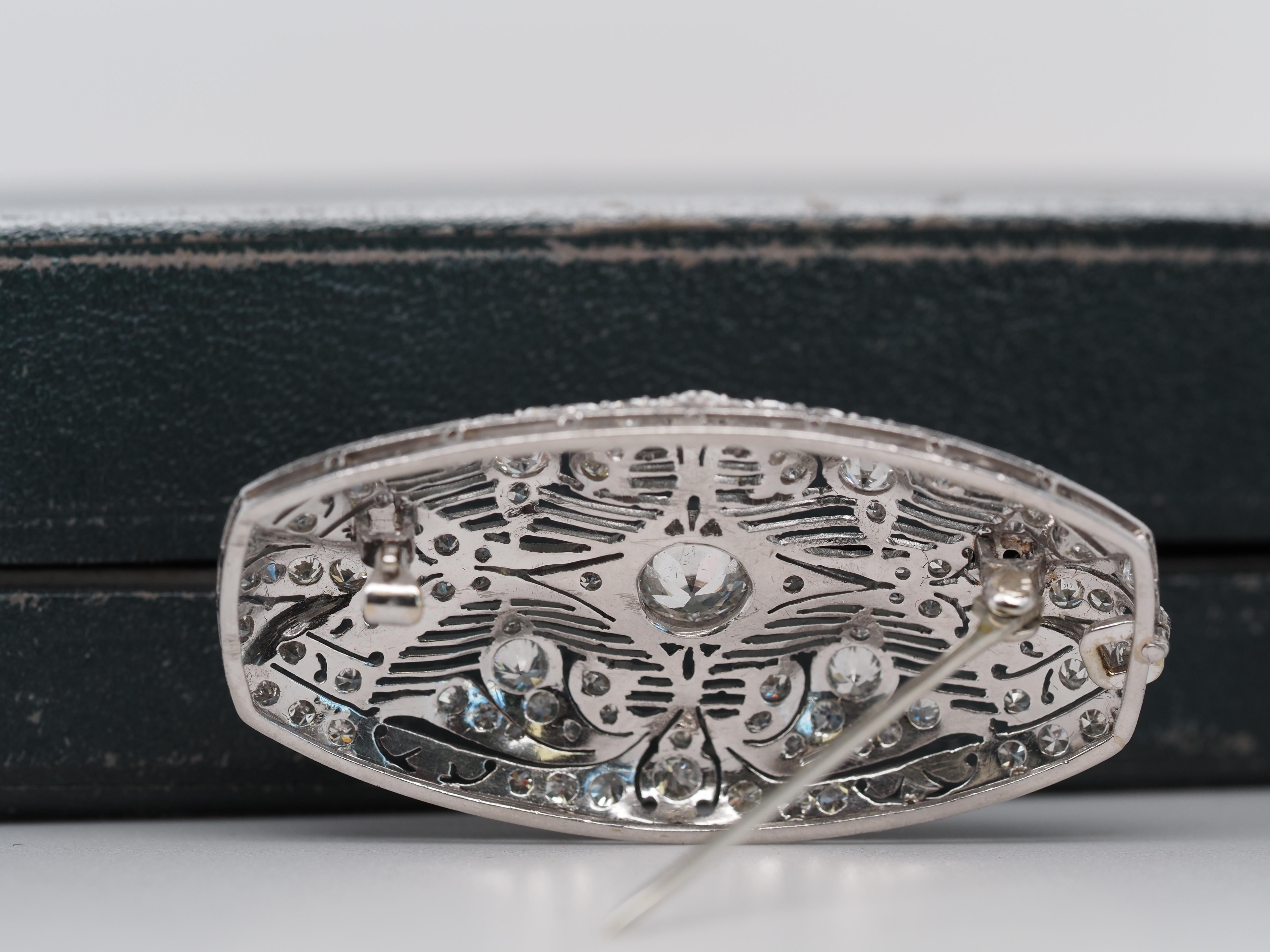 1920s Platinum Art Deco Old European Cut Diamond Pendant and Brooch For Sale 1