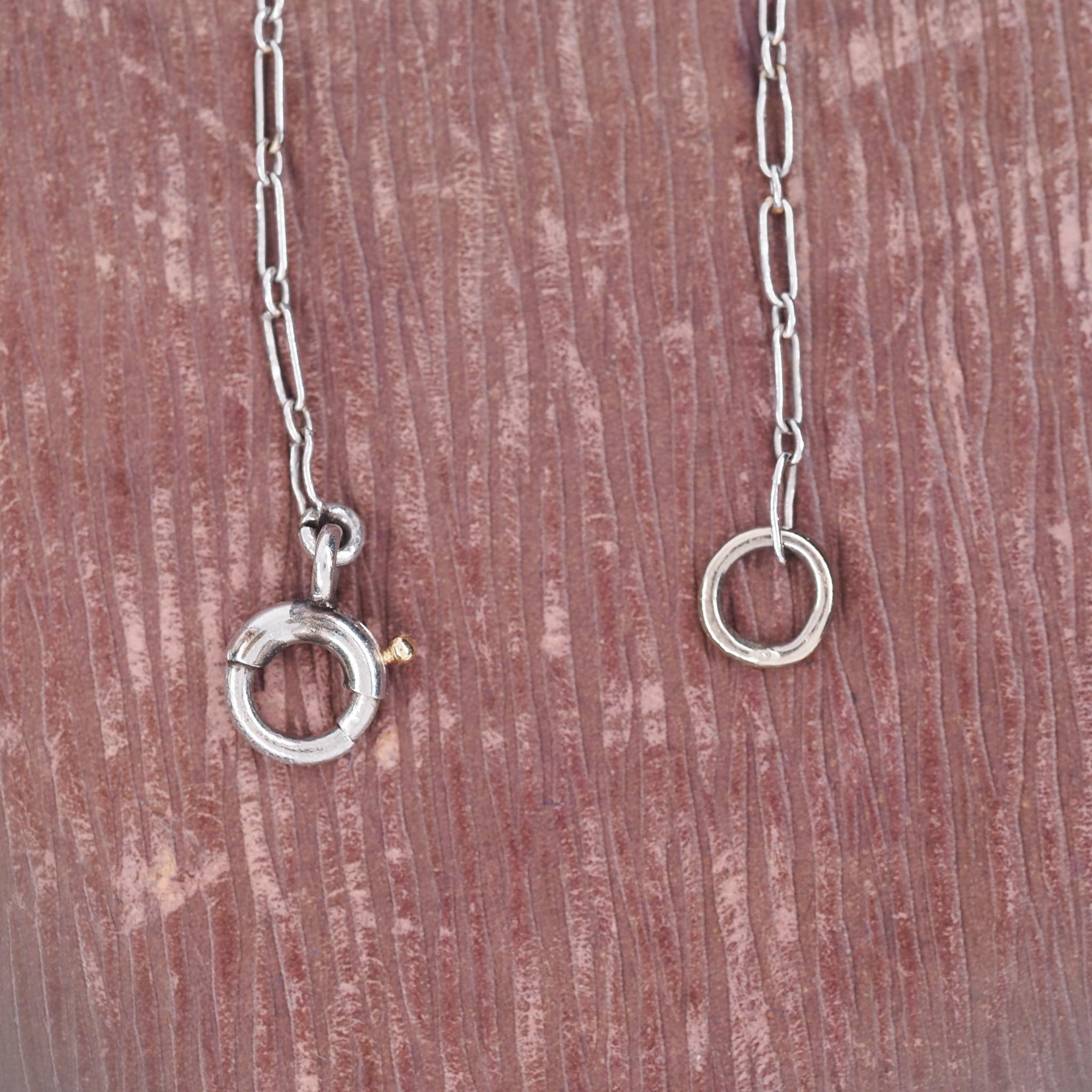 Collana con diamanti a goccia Art Deco in platino del 1920 In condizioni buone in vendita a Hicksville, NY