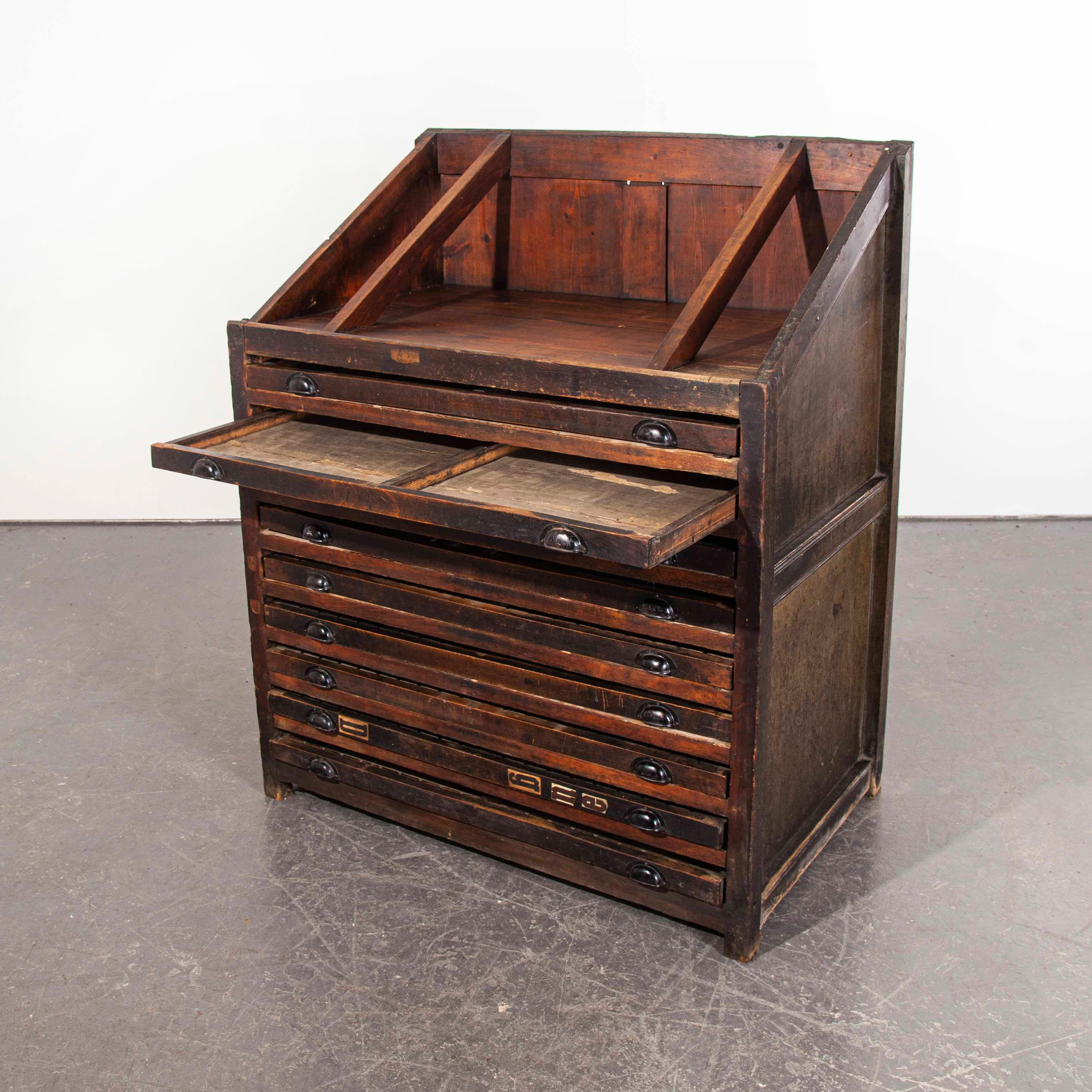 1920s Printers Cabinet / Drawer Unit with a Quantity of Original Letterpress Ty 9