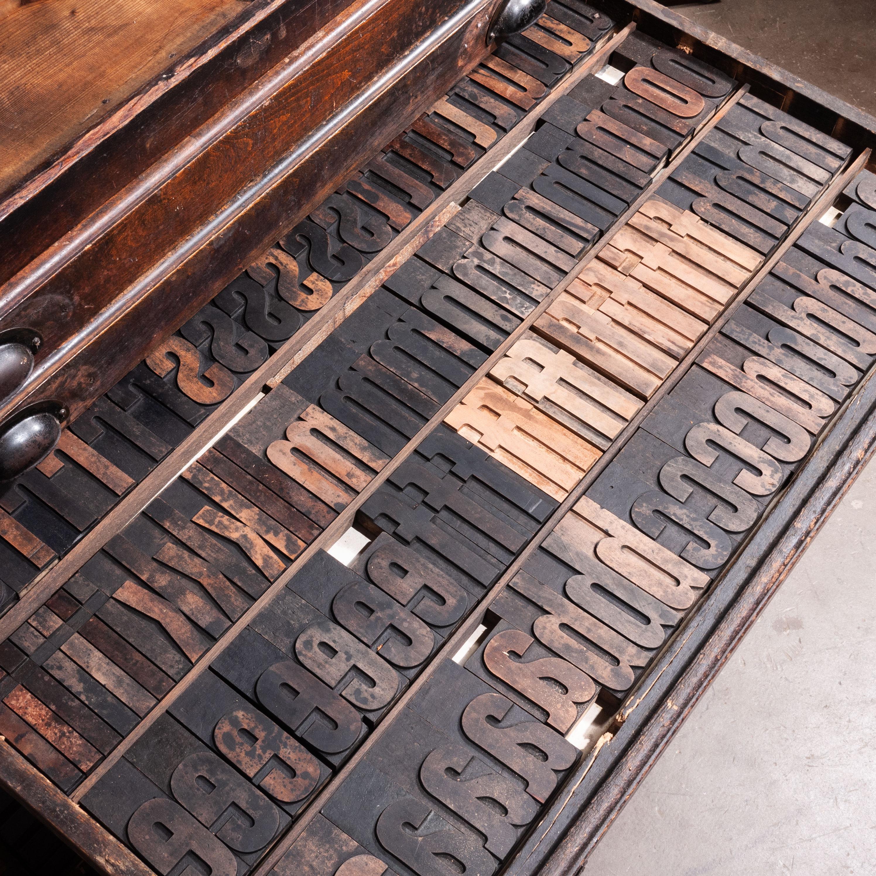 Pine 1920s Printers Cabinet / Drawer Unit with Complete Original Letterpress Typogra