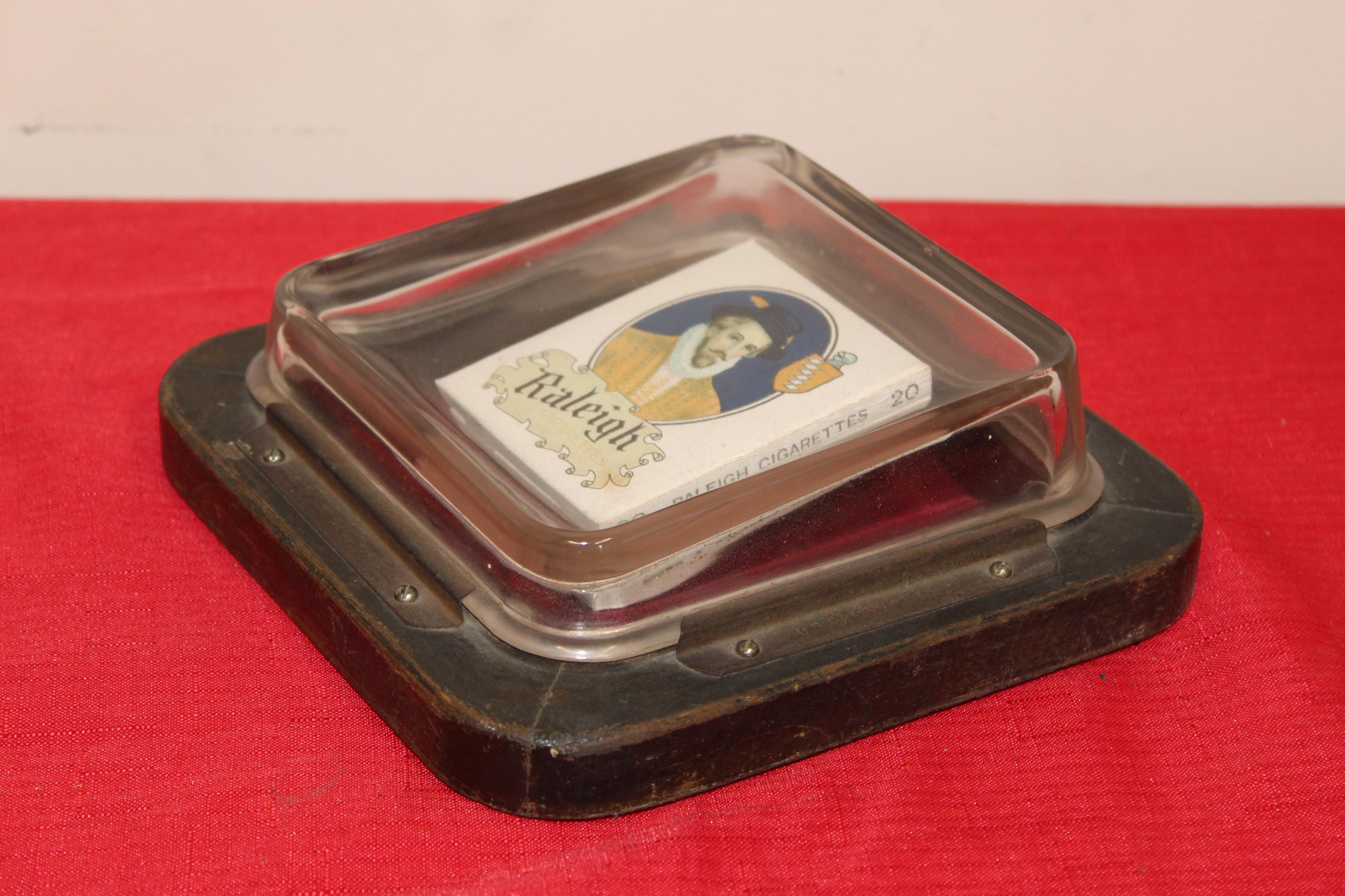 1920s Raleigh Cigarette Paper Weight or Coin Tray For Sale 3