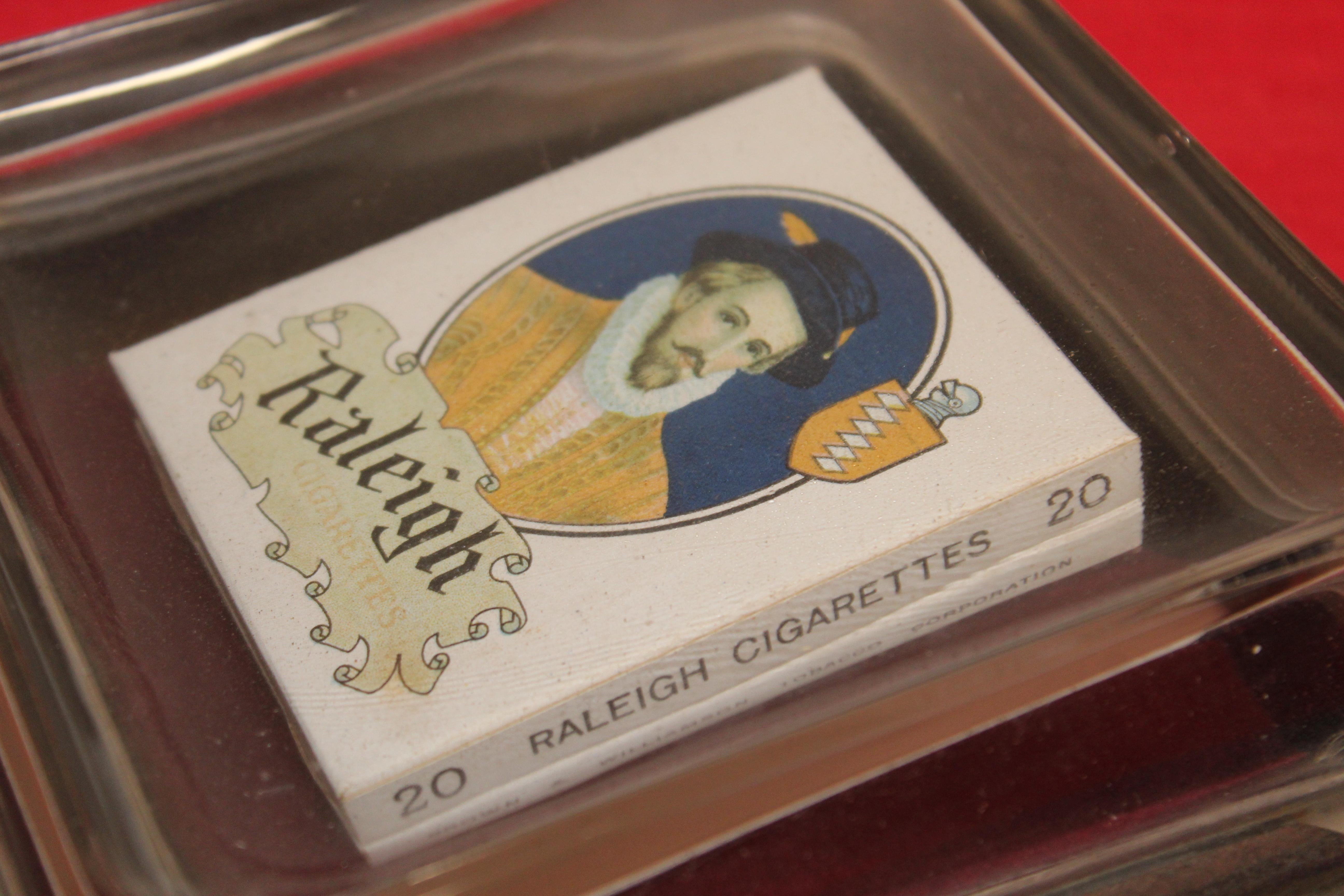 1920s Raleigh Cigarette Paper Weight or Coin Tray For Sale 4