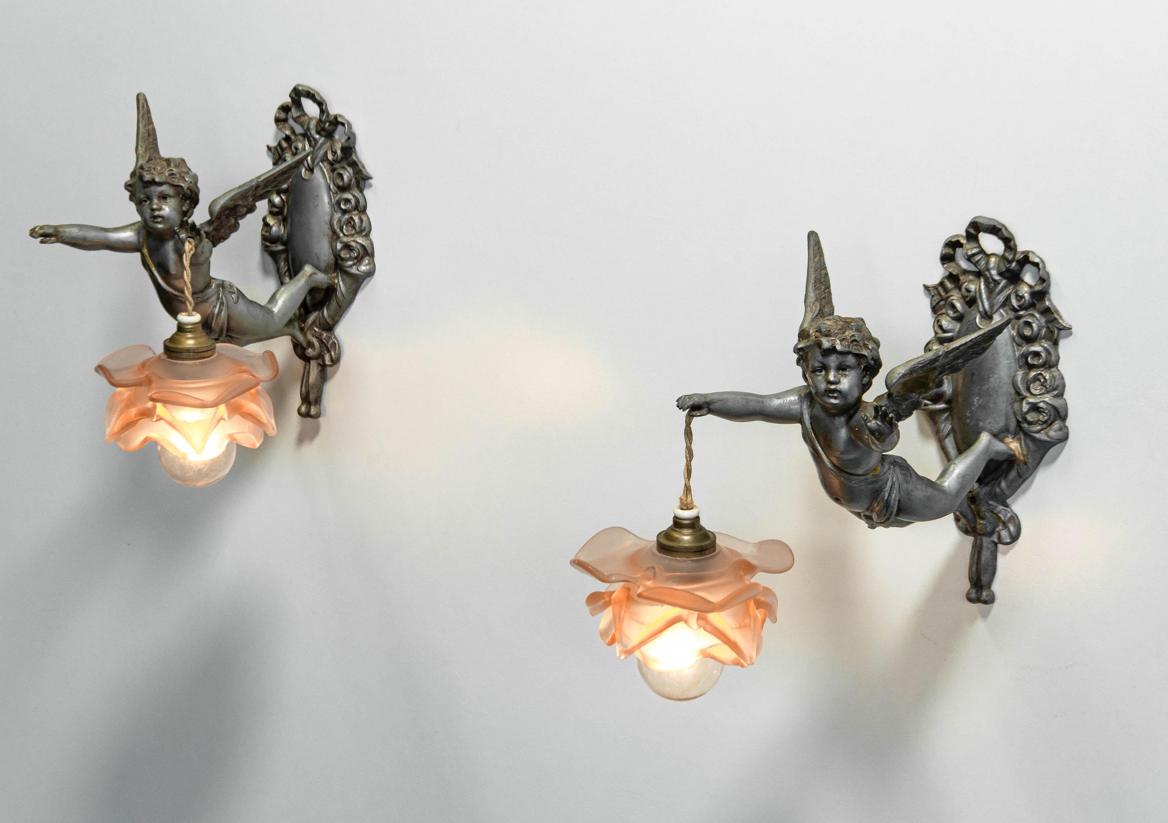 1920s Rare matching pair of French Rococo-style Pewter Wall Lights Sconces For Sale 2