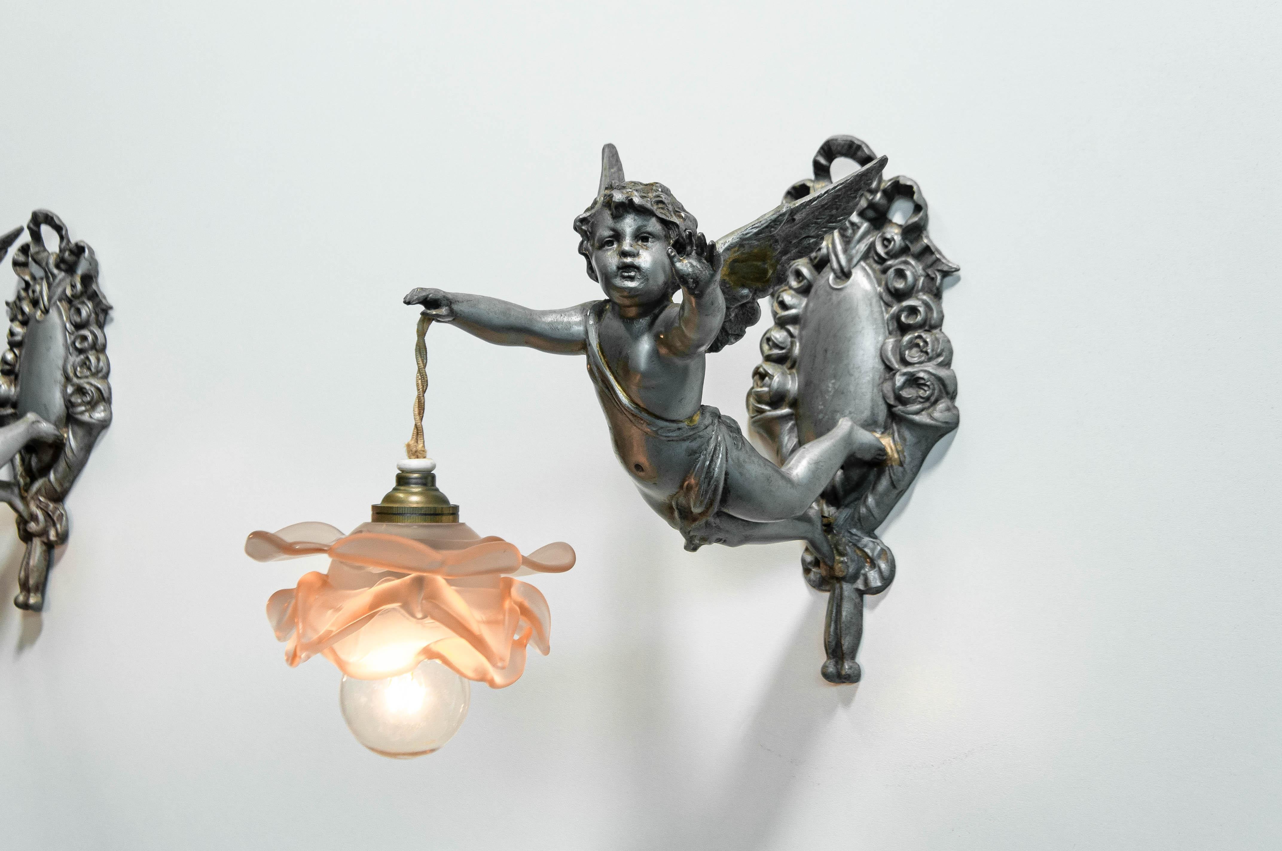 1920s Rare matching pair of French Rococo-style Pewter Wall Lights Sconces For Sale 3