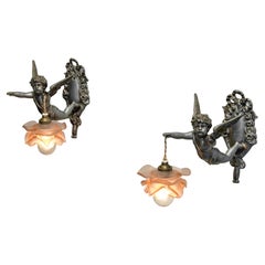 1920s Raro par a juego de apliques de pared de peltre estilo French Rococo Lámparas de pared