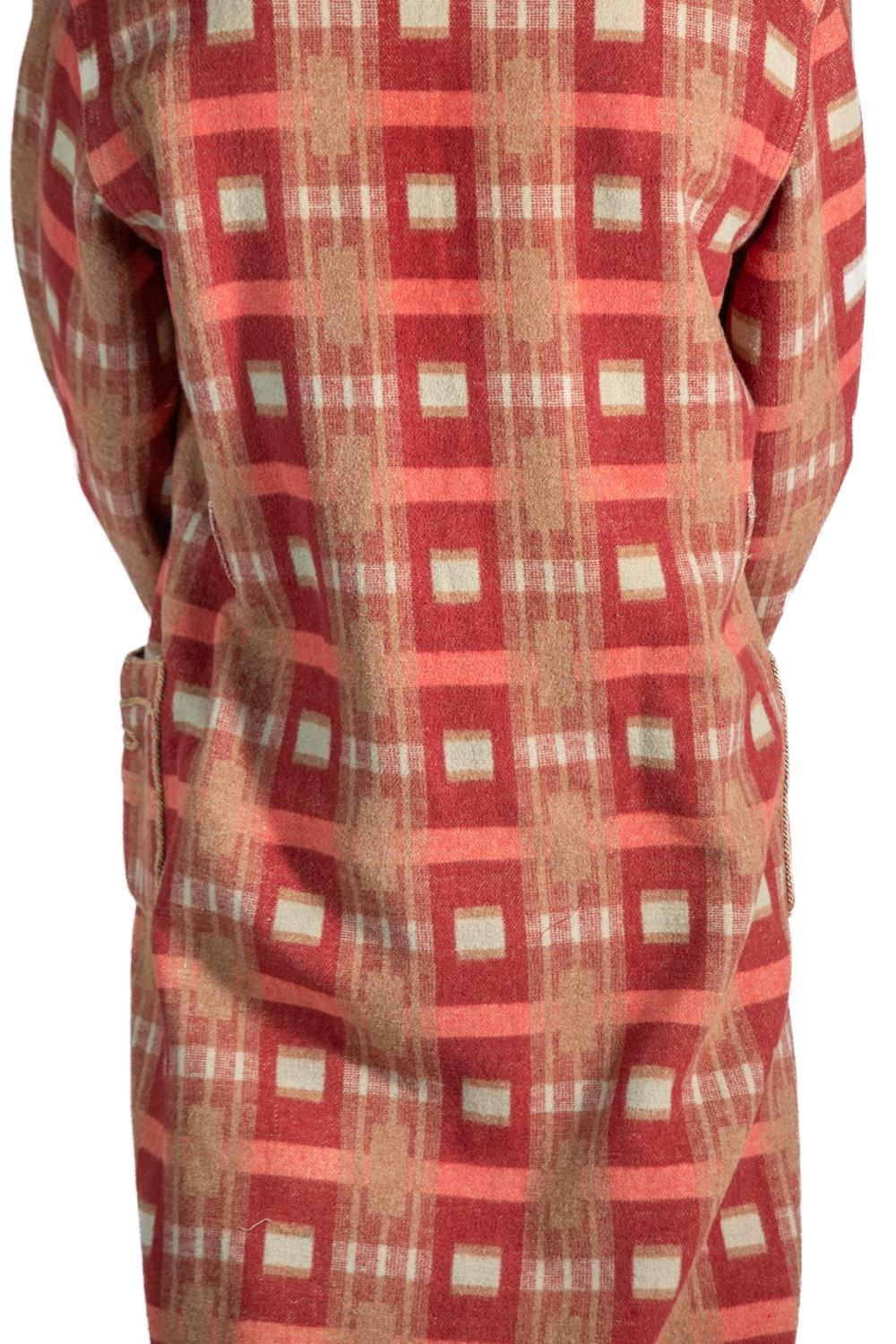 1920S Red & Brown Plaid Wool/Cotton Mens Robe For Sale 2