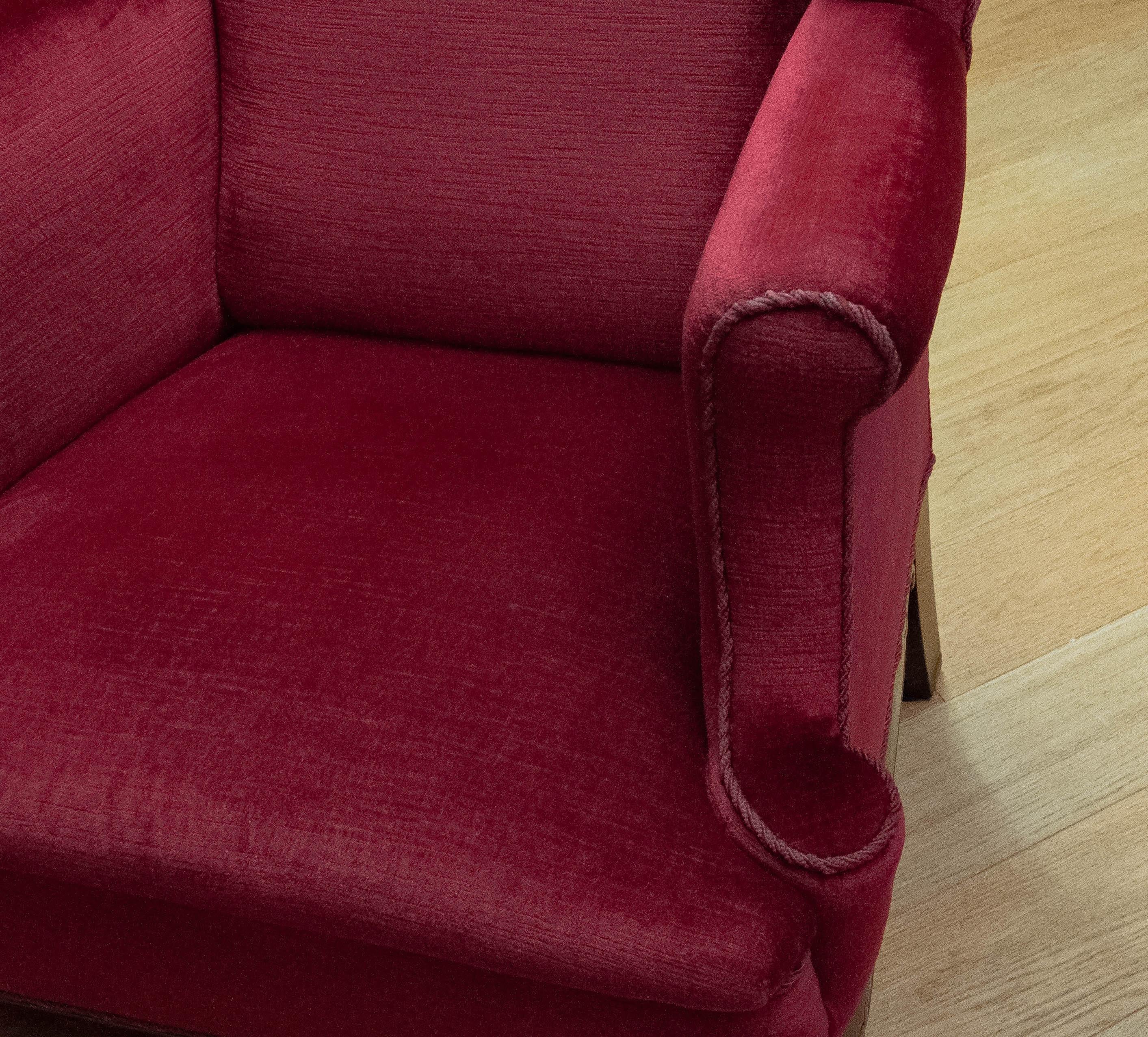 1920s Red Velvet Chippendale  / George Wingback Chair With Claw And Ball Feet For Sale 7