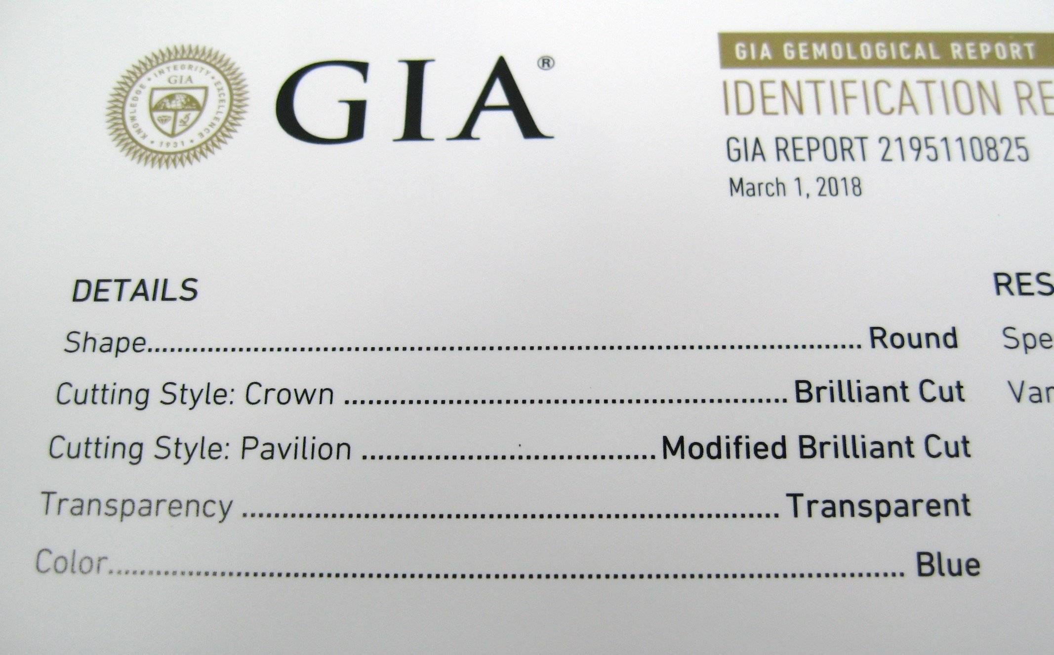Bague de fiançailles en or 14 carats avec saphir synthétique de taille ronde de 11,5 carats certifié par le GIA  en vente 7