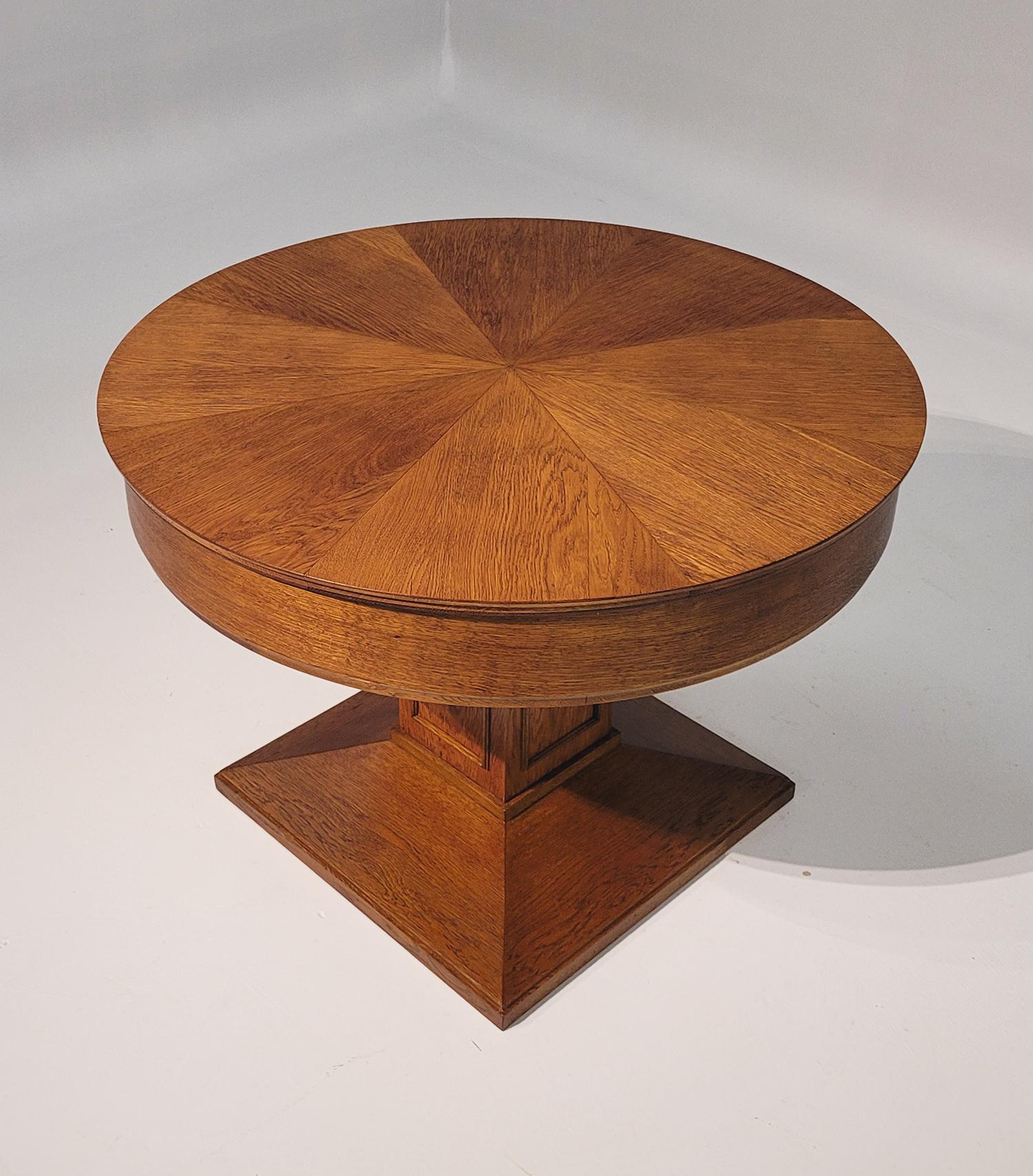 1920s Round Table with Special Mechanism, Rare Ability to Increase Its Diameter 2