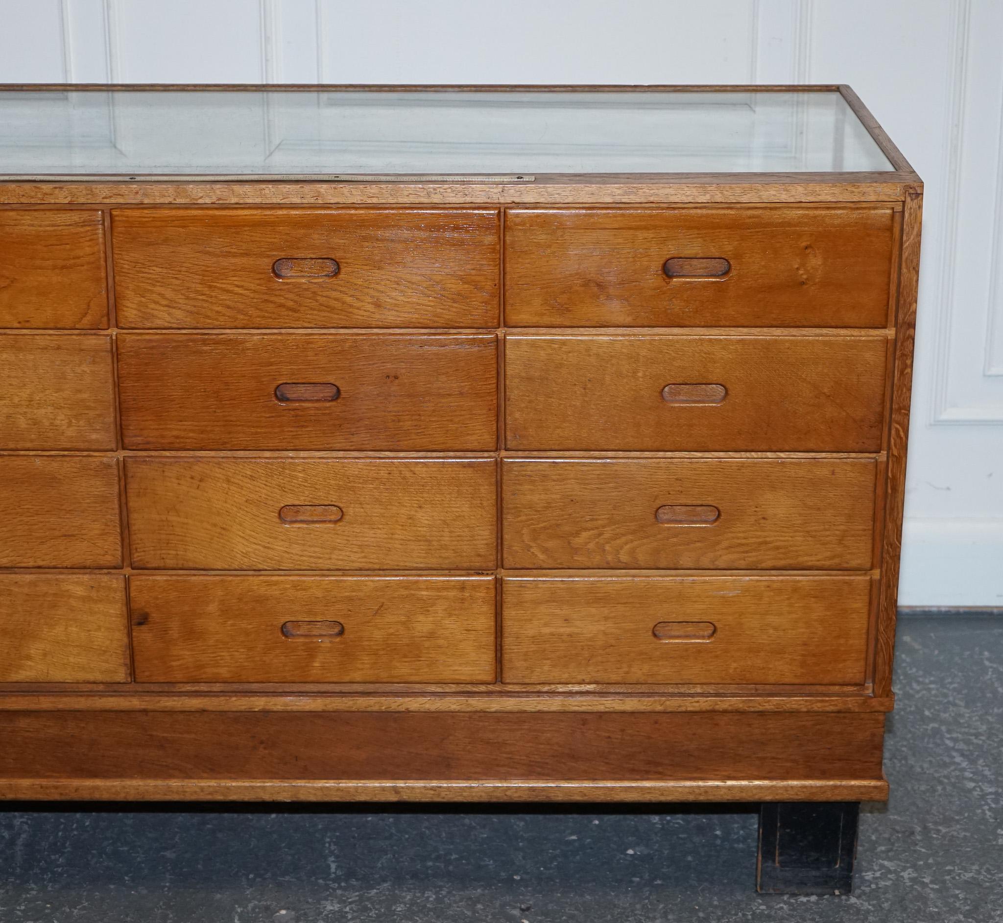 1920'S RUDDUCK LONDON HABERDASHERY ENGLISH OAK SHOP DiSPLAY COUNTER 16 DRAWERS 9