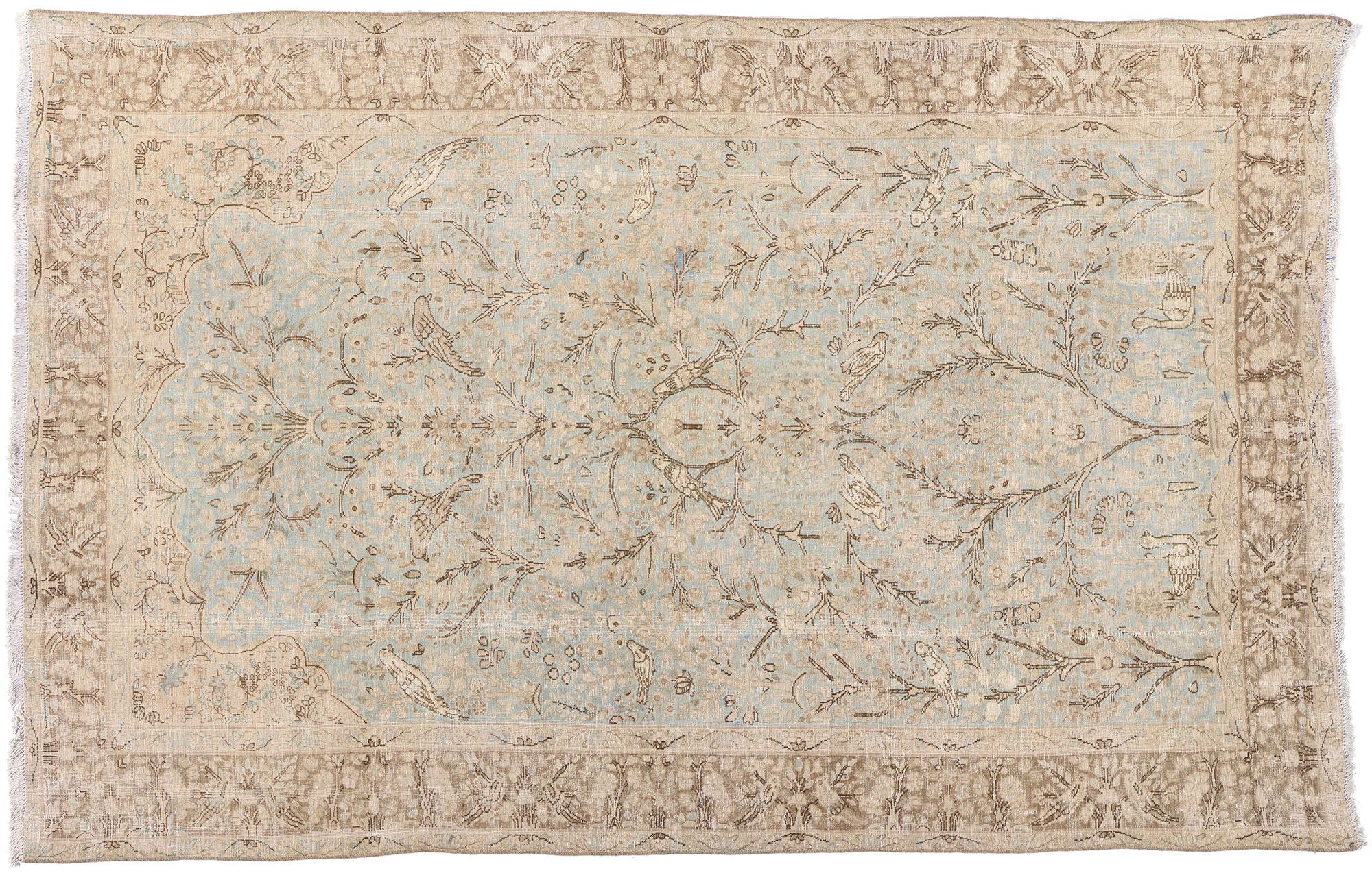 Tapis de jardin persan Tabriz pictural chic et rustique des années 1920 avec Mihrab Niche en vente 2