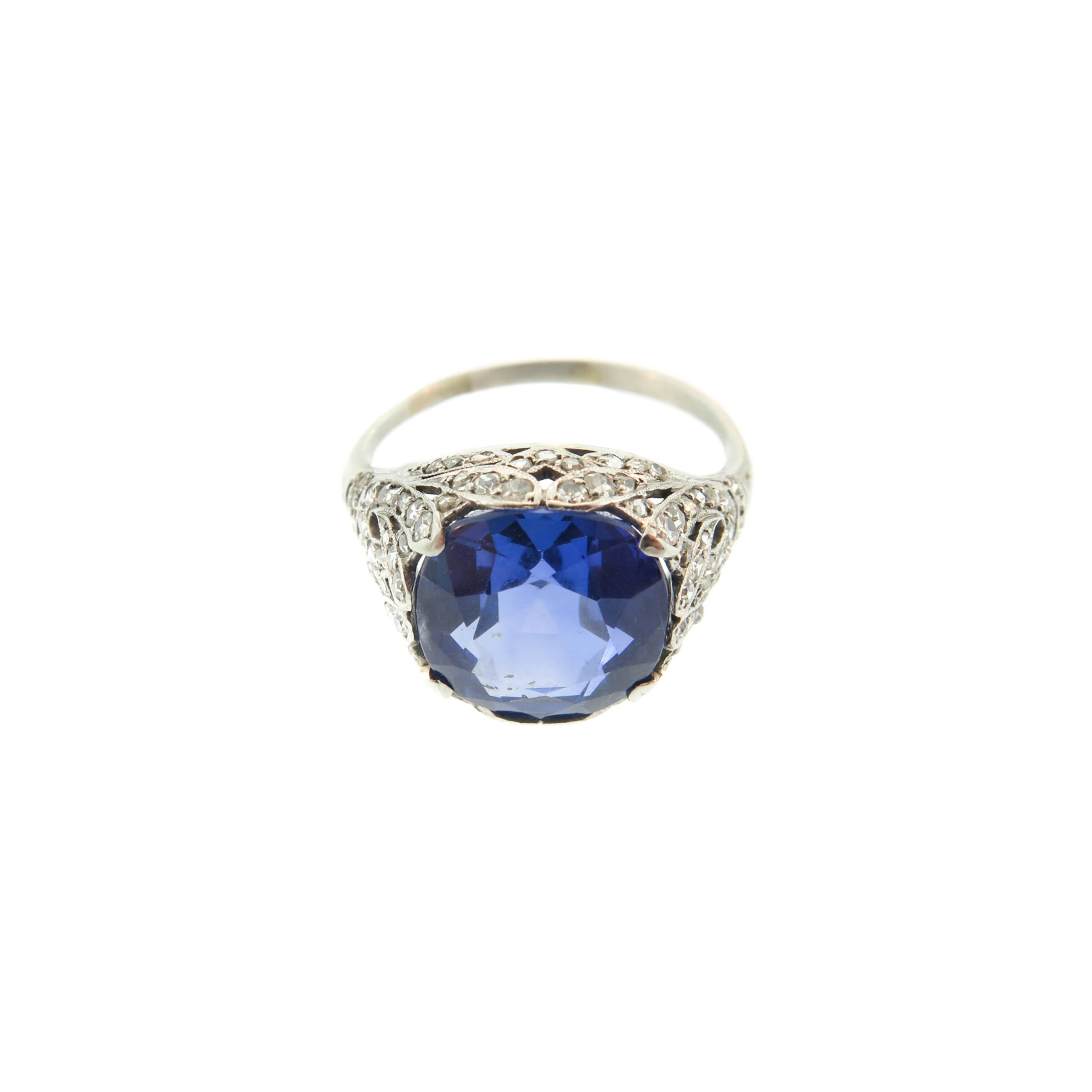 Romantic 1920s Sapphire Diamond  filigree Platinum Ring