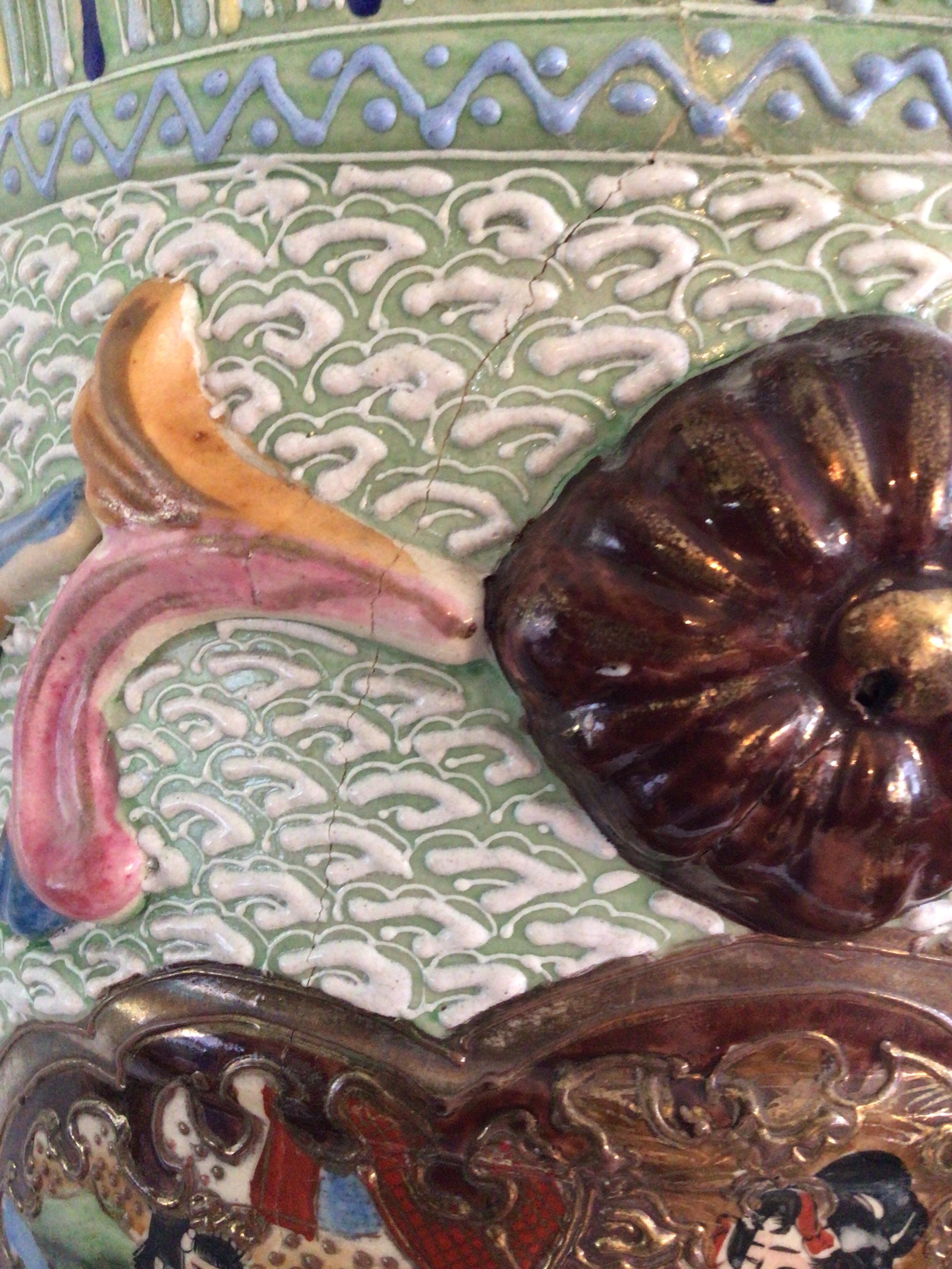 1920er Jahre Satsuma Stil keramischen Umbrella Stand mit gemalten und erhabenen Motiven im Angebot 10