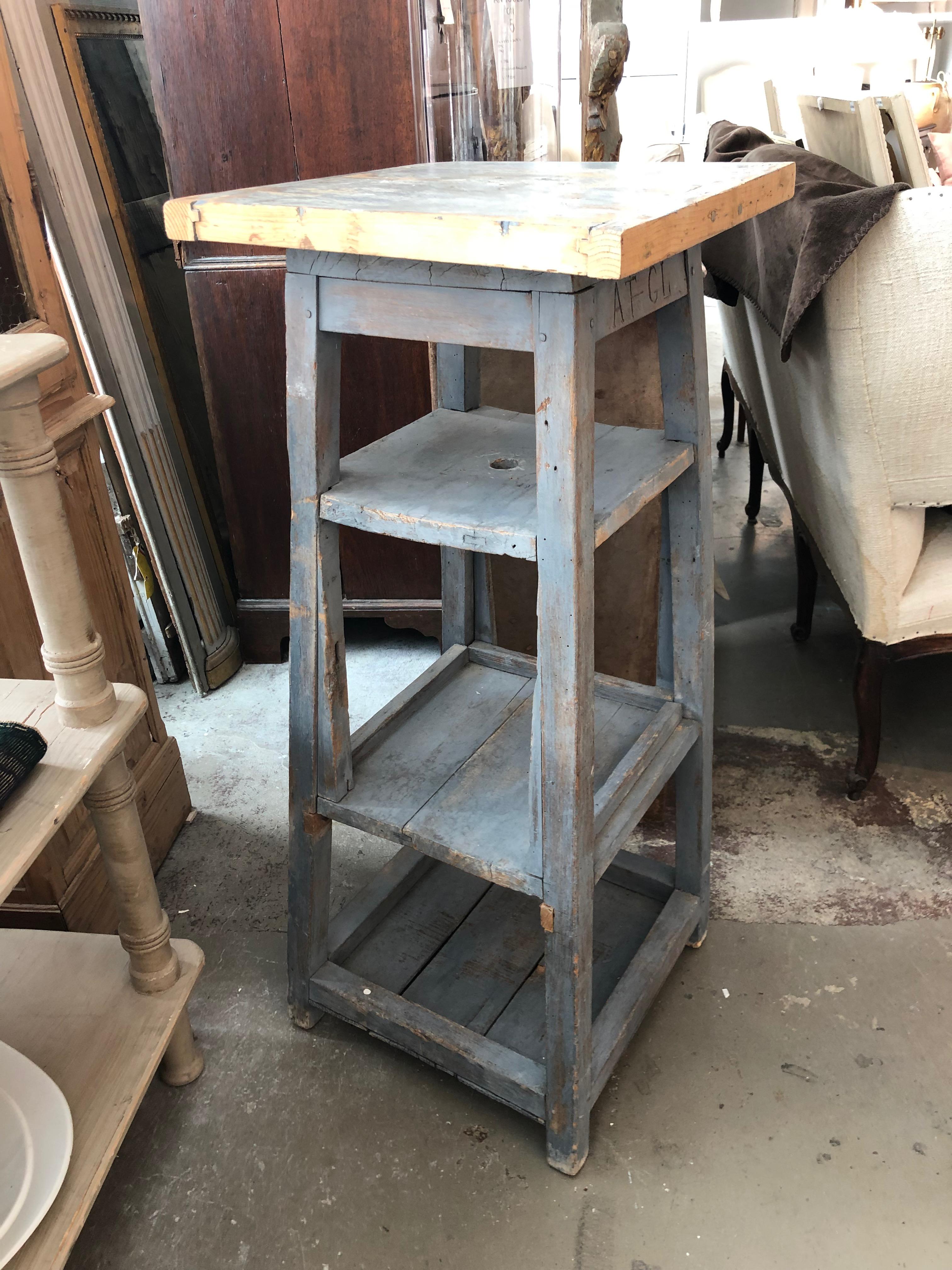 1920s Sculpture Stand, France In Good Condition For Sale In Boston, MA