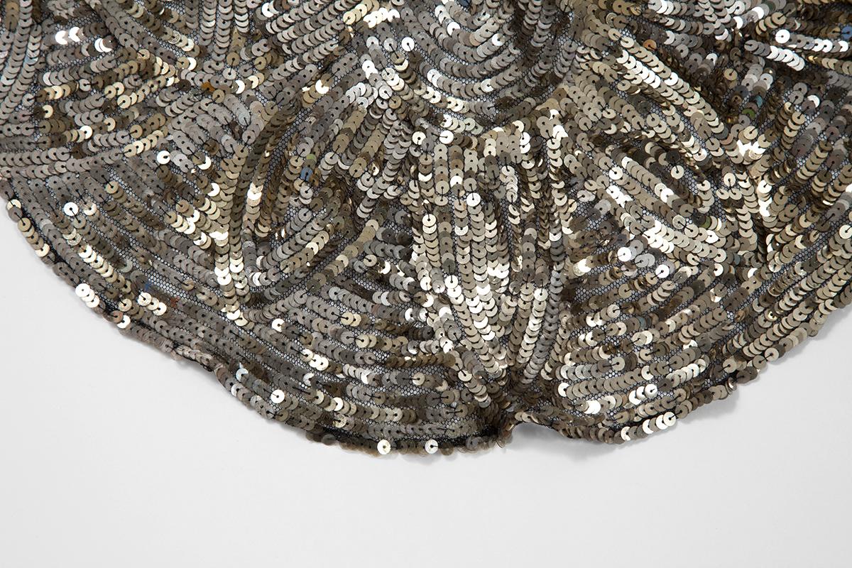 1920's Sequined Flapper Capelet In Good Condition For Sale In Geneva, CH